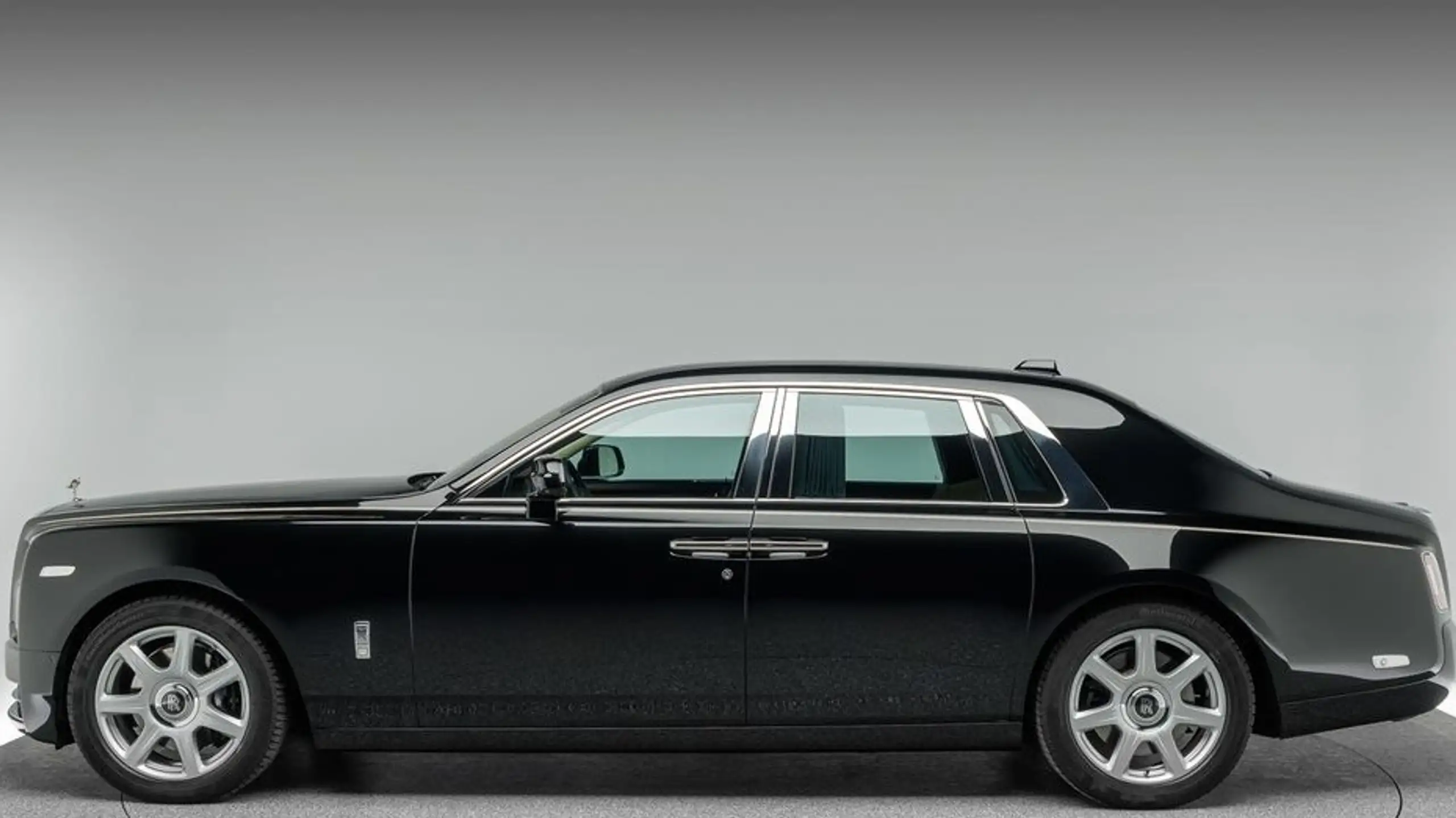 Rolls-Royce - Phantom