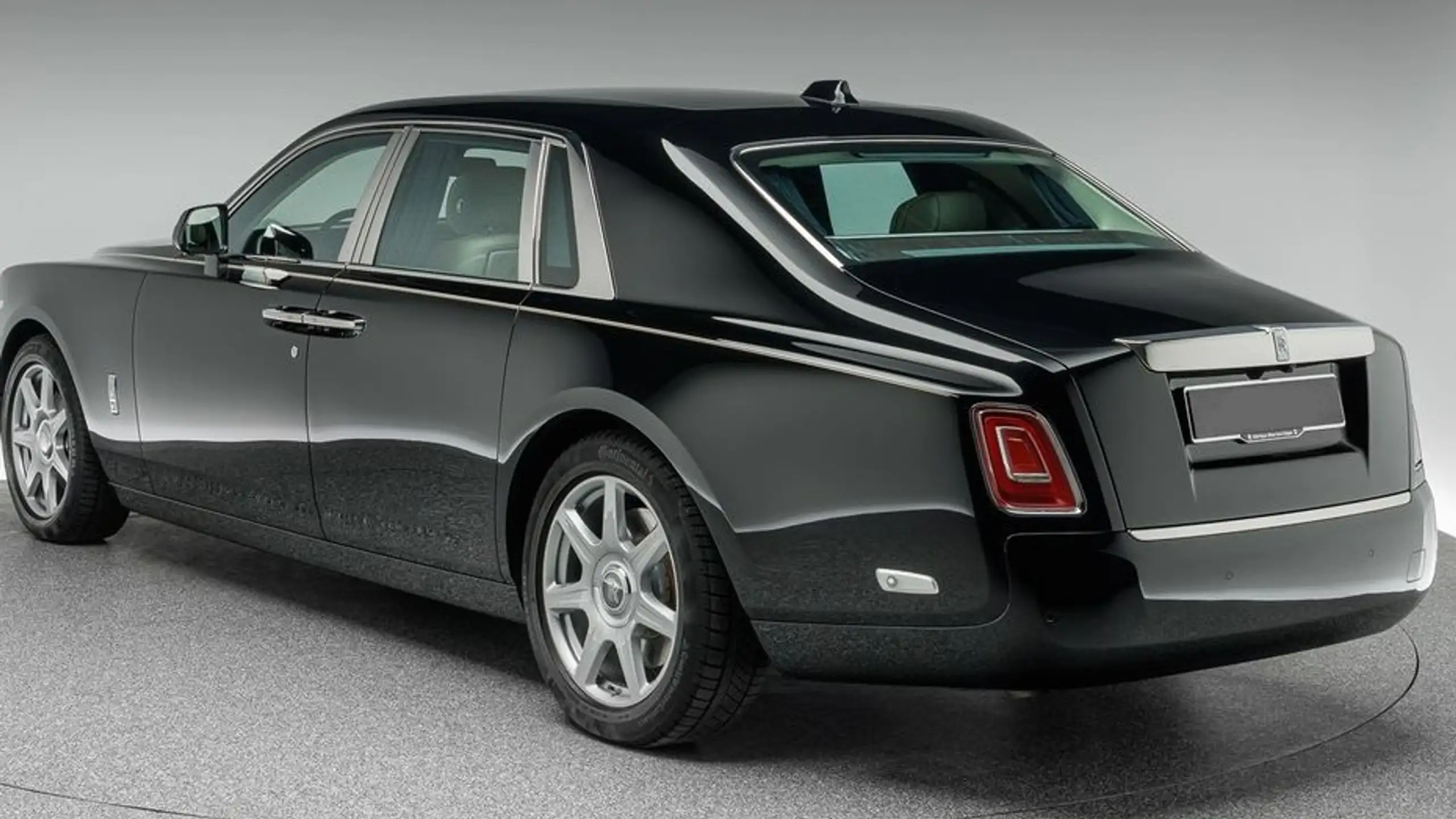 Rolls-Royce - Phantom