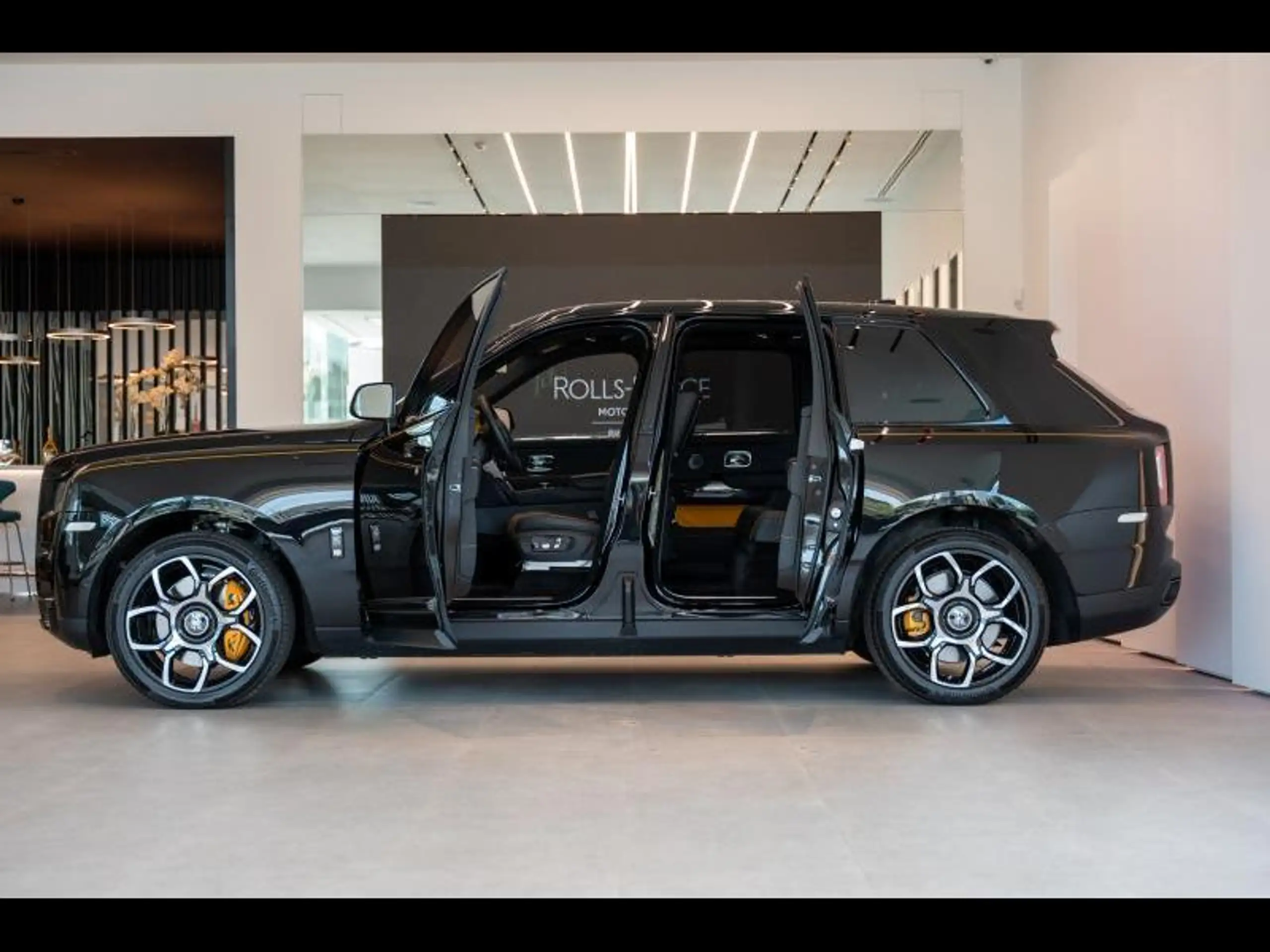 Rolls-Royce - Cullinan