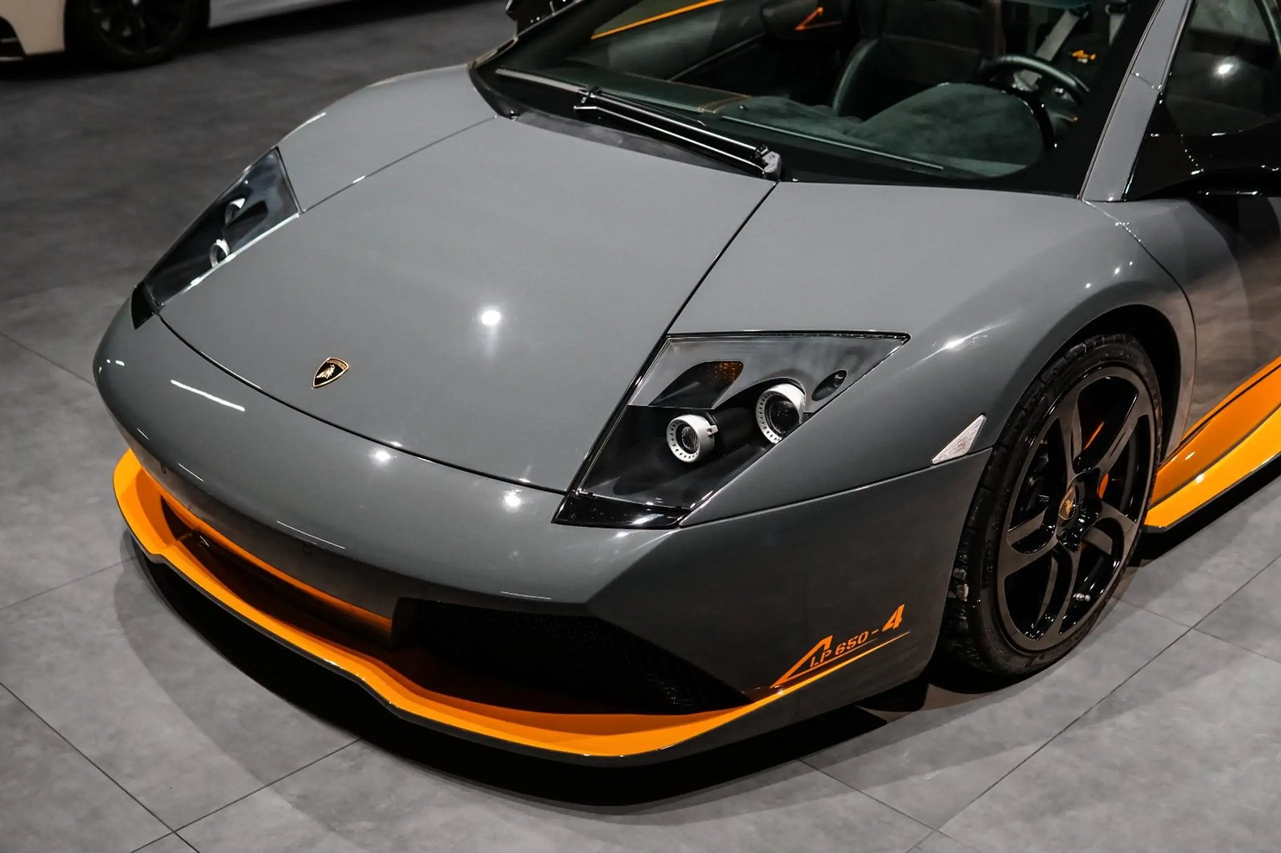 Lamborghini - Murciélago