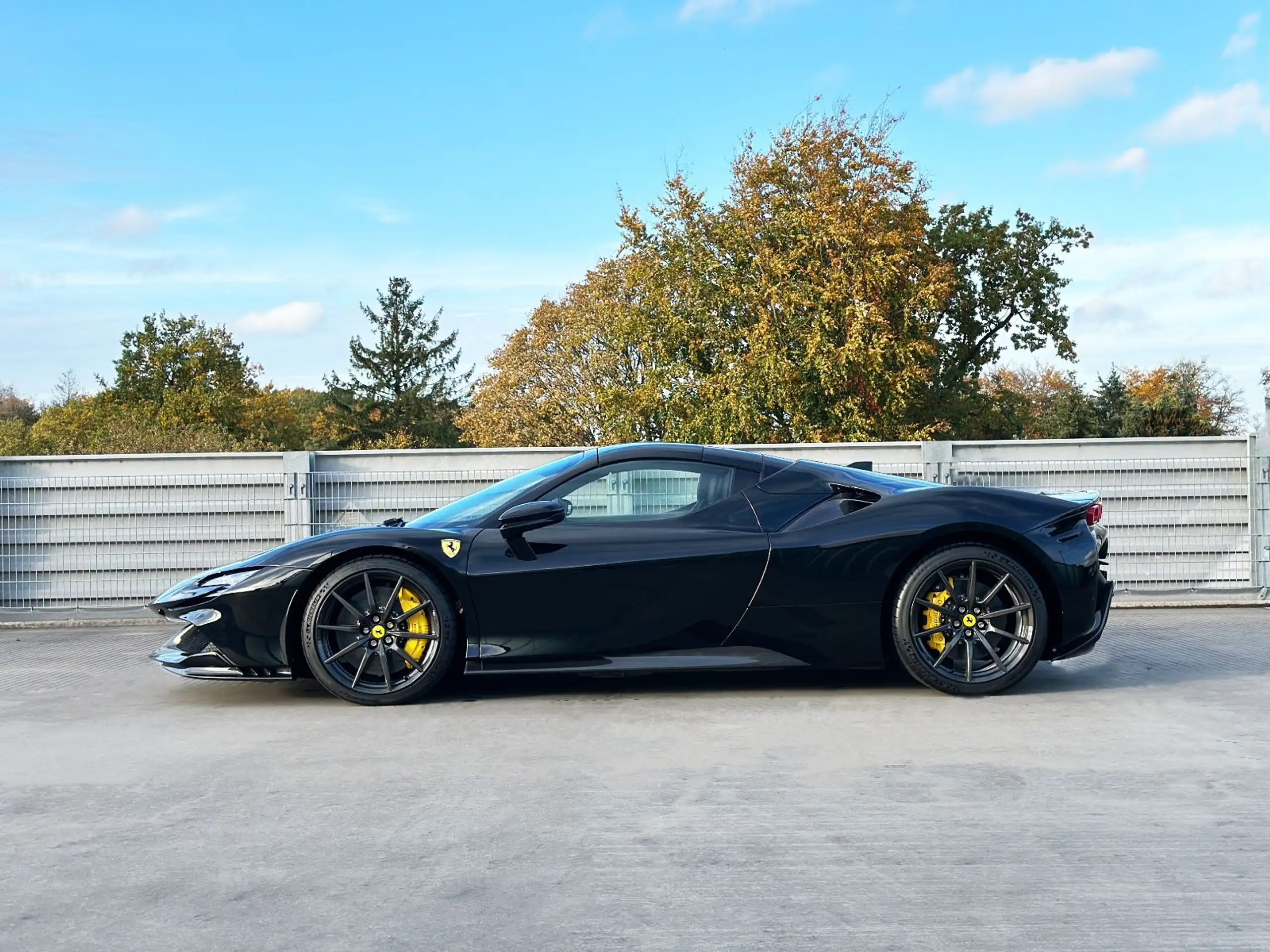 Ferrari - SF90 Spider