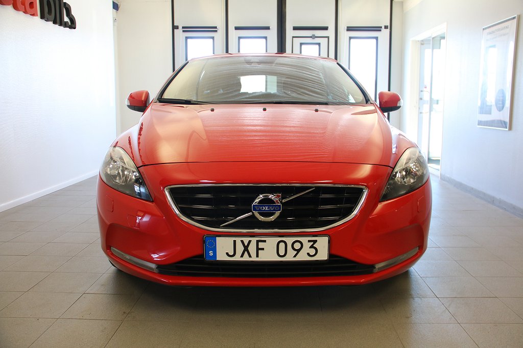 Volvo - V40