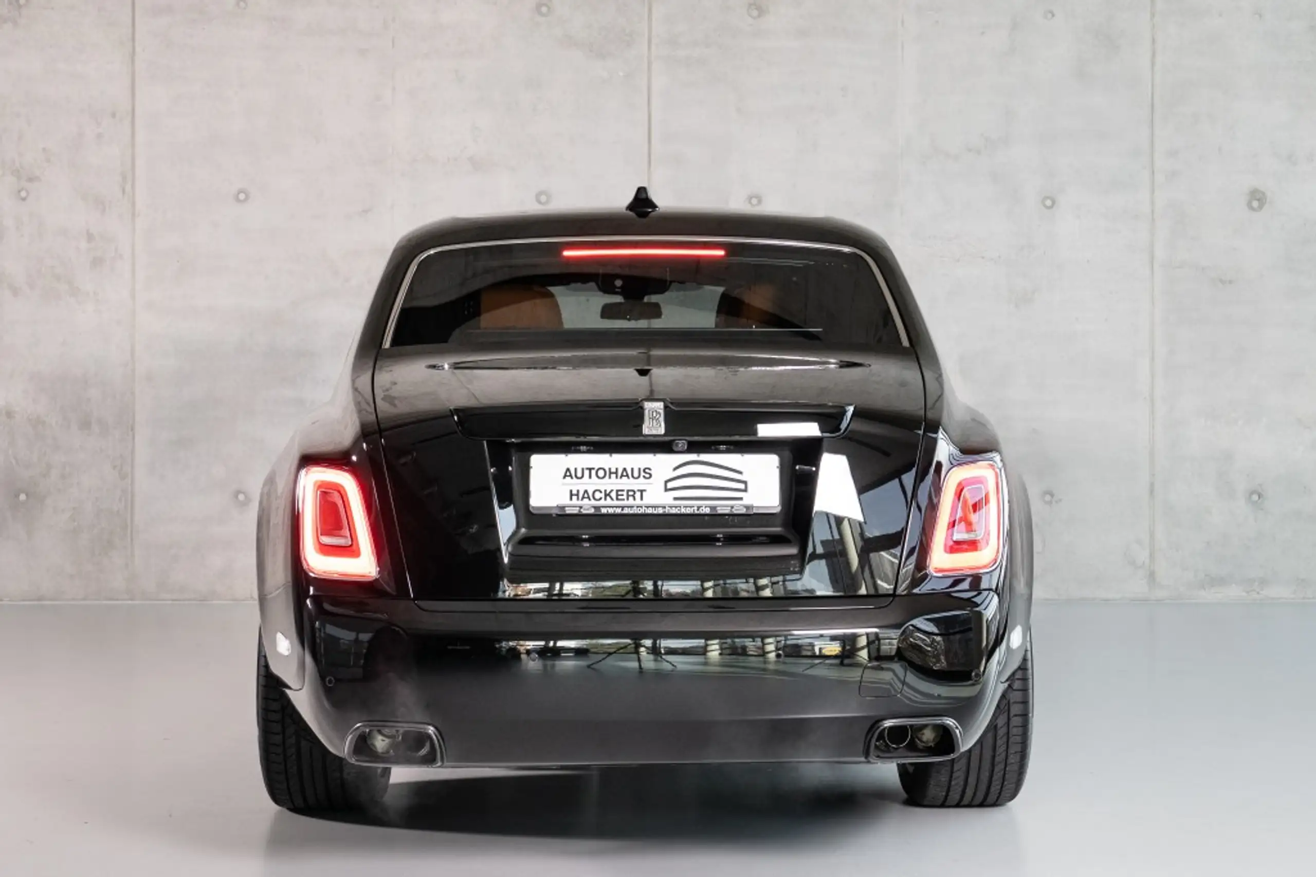 Rolls-Royce - Phantom