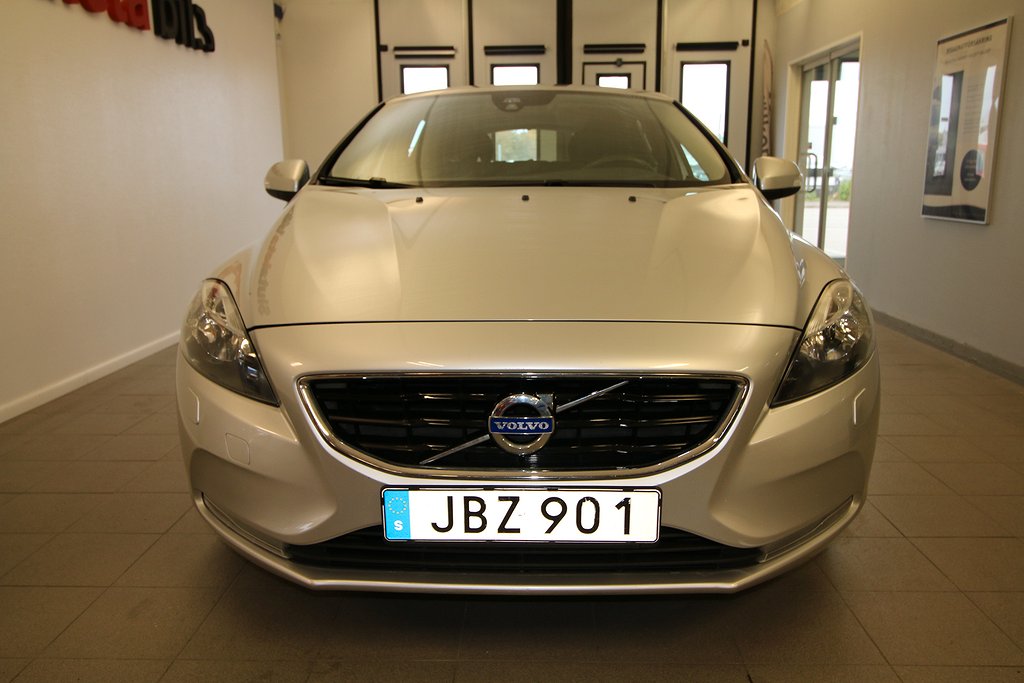 Volvo - V40