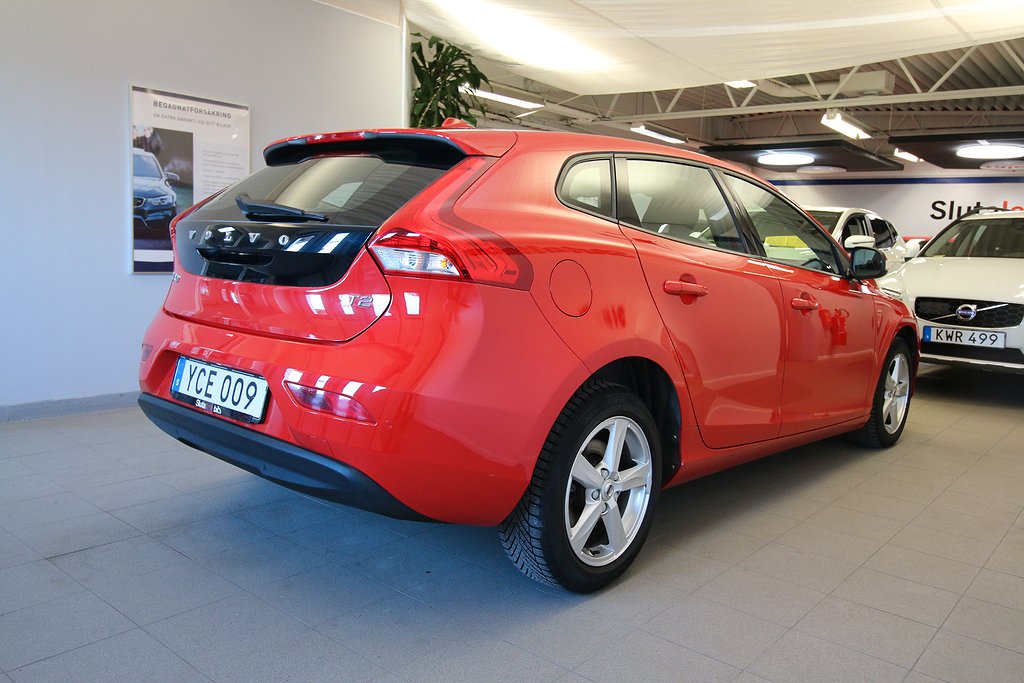 Volvo - V40