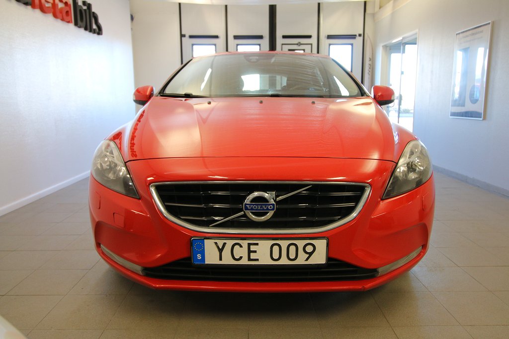 Volvo - V40