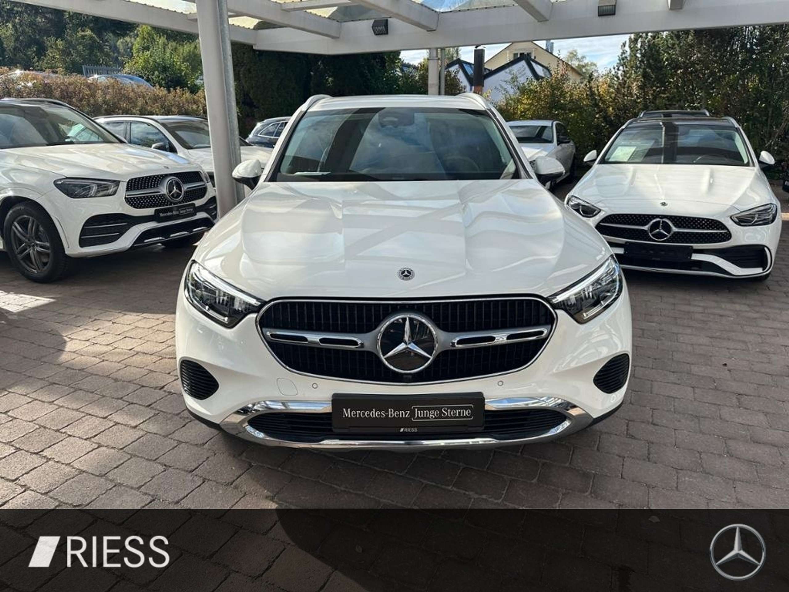 Mercedes-Benz - GLC 200