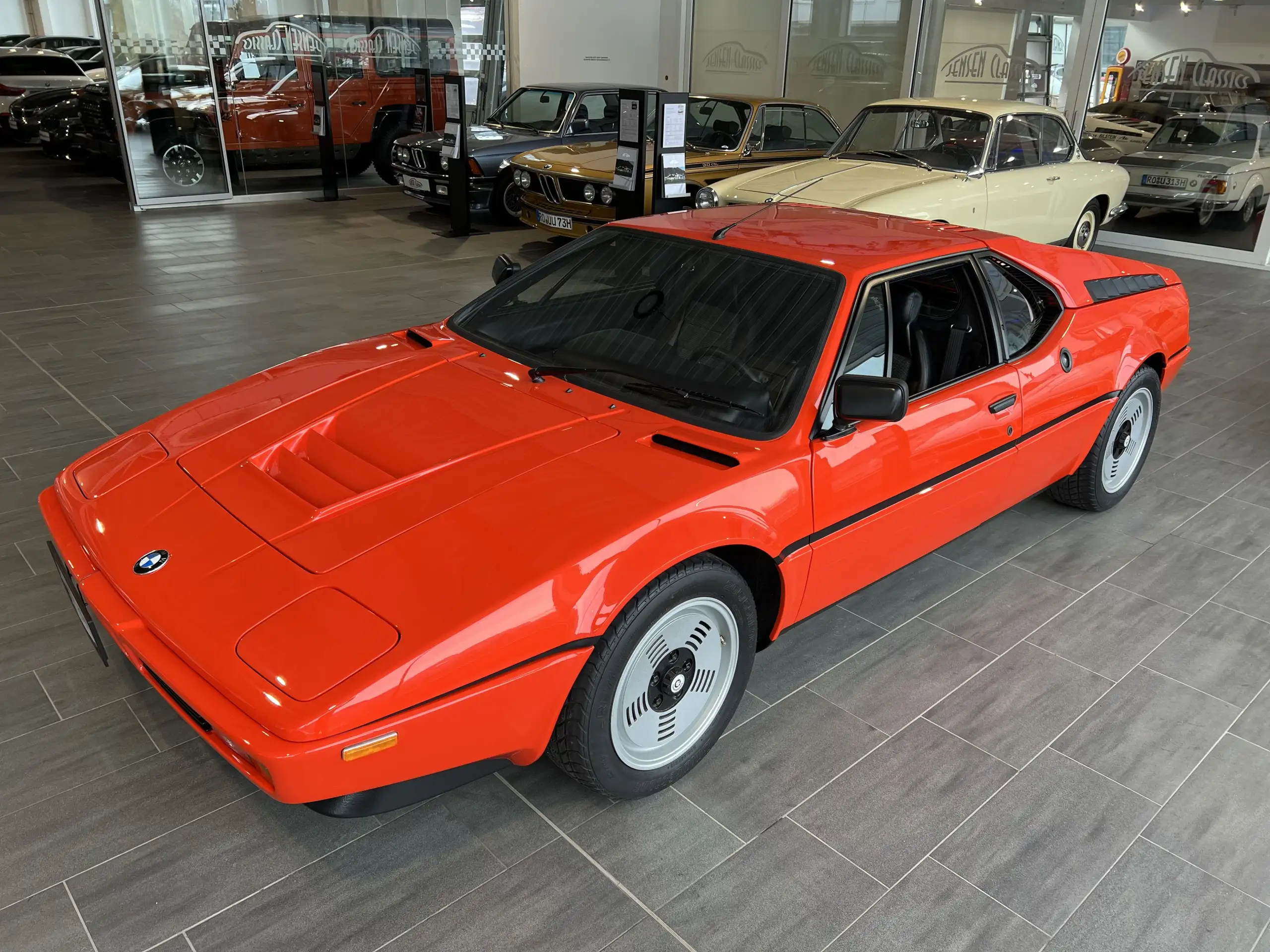 BMW - M1