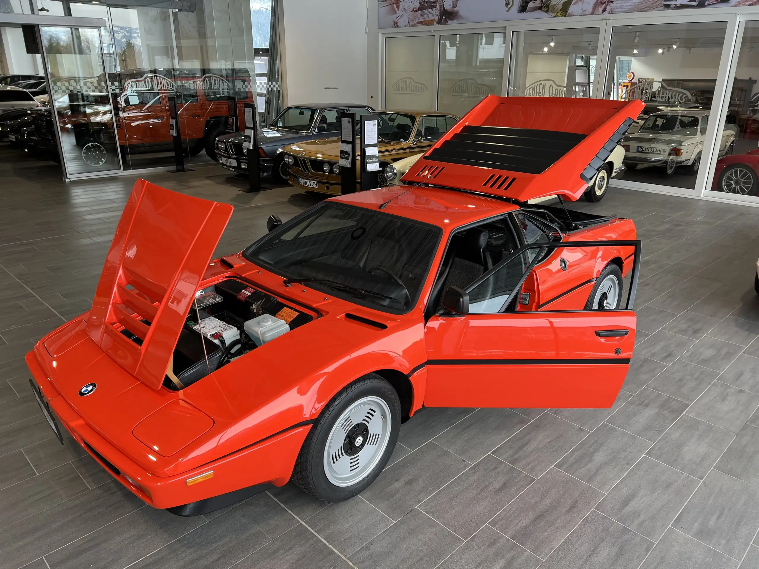 BMW - M1