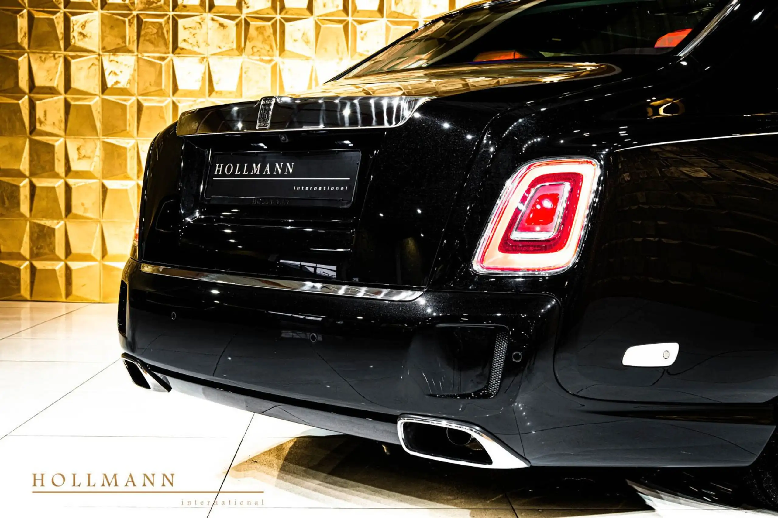 Rolls-Royce - Phantom