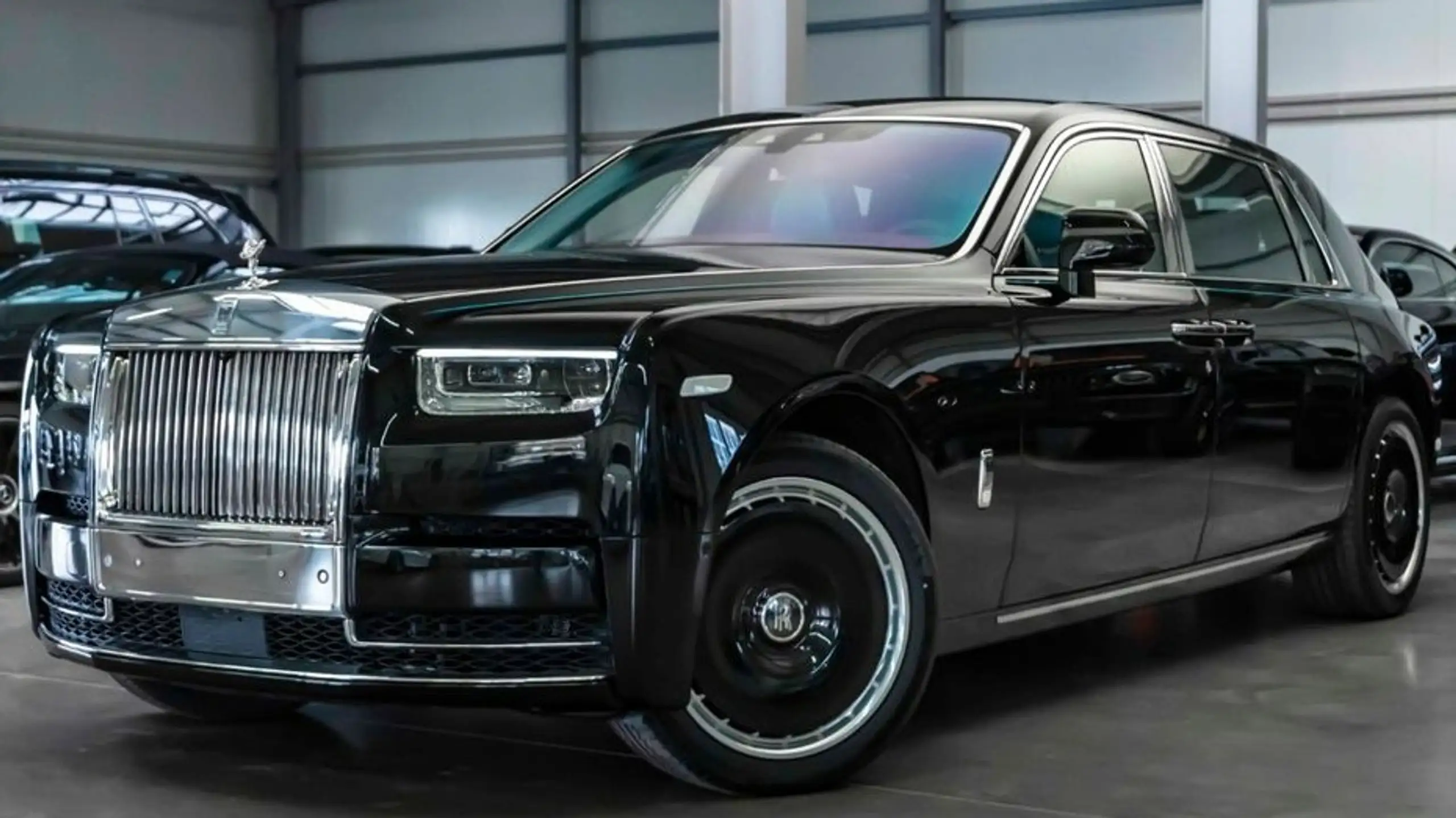 Rolls-Royce - Phantom