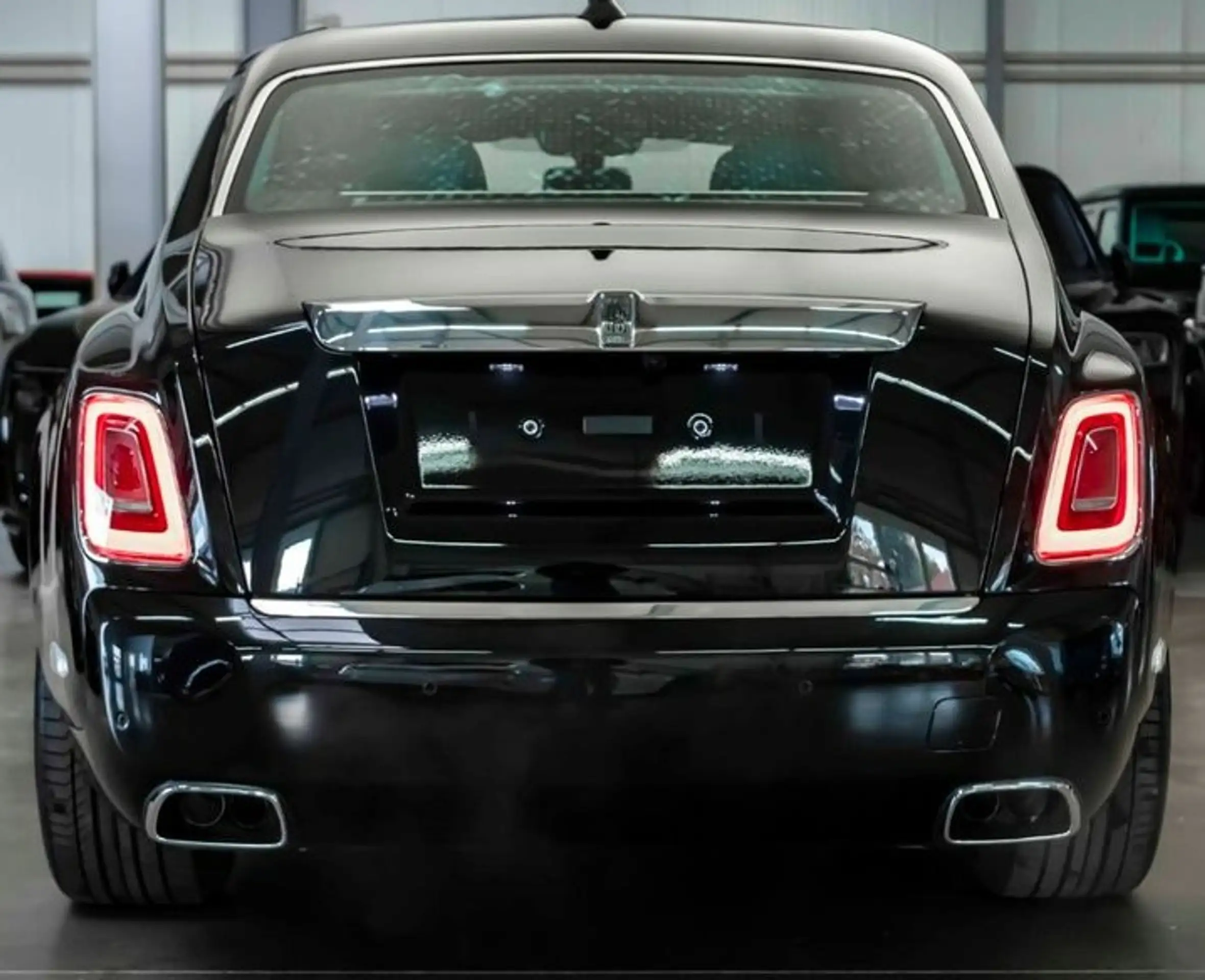 Rolls-Royce - Phantom