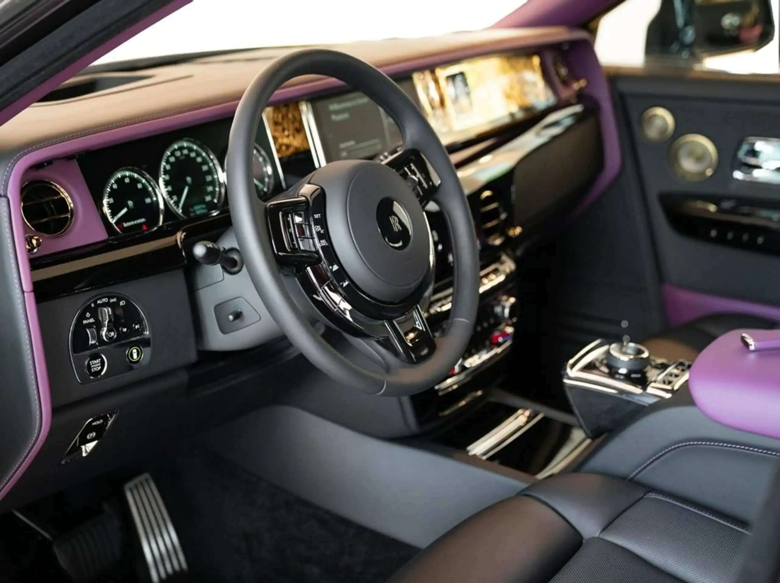 Rolls-Royce - Phantom