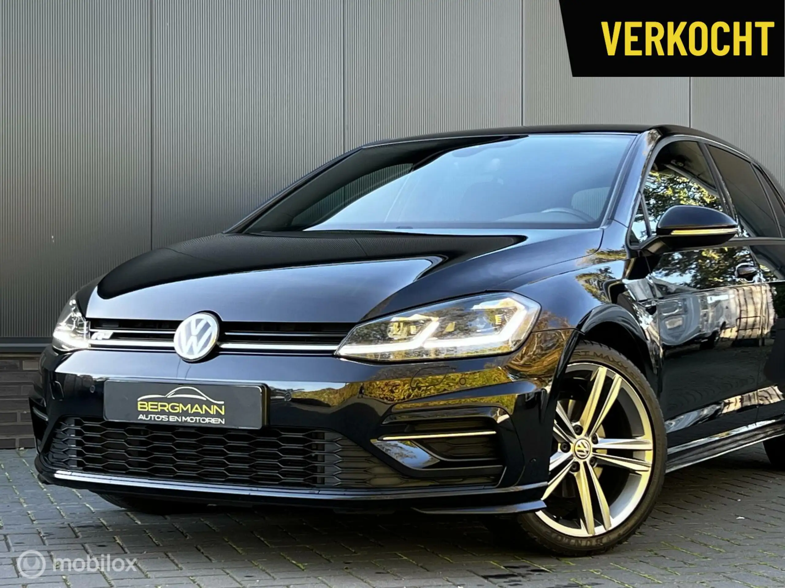 Volkswagen - Golf