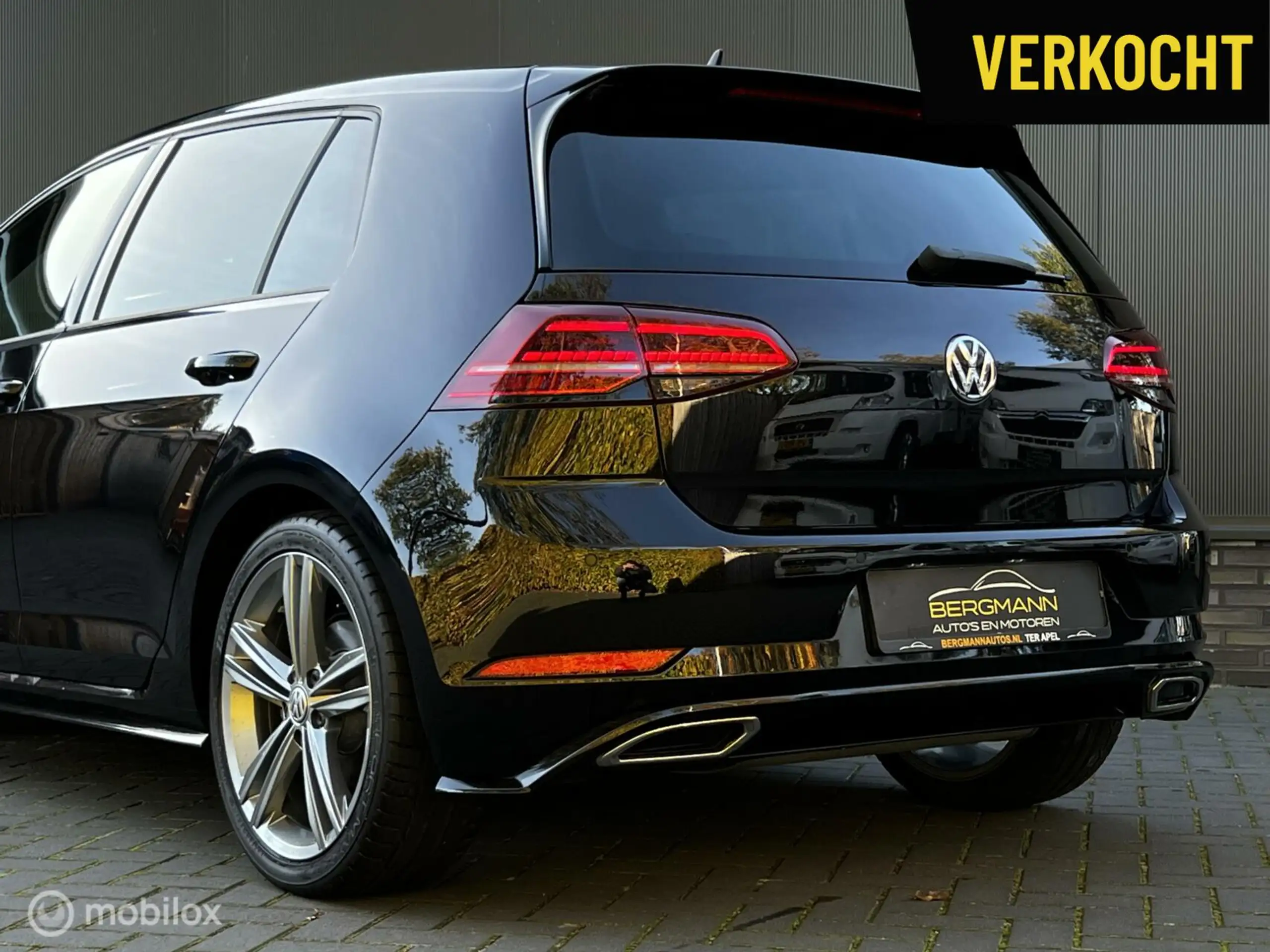 Volkswagen - Golf