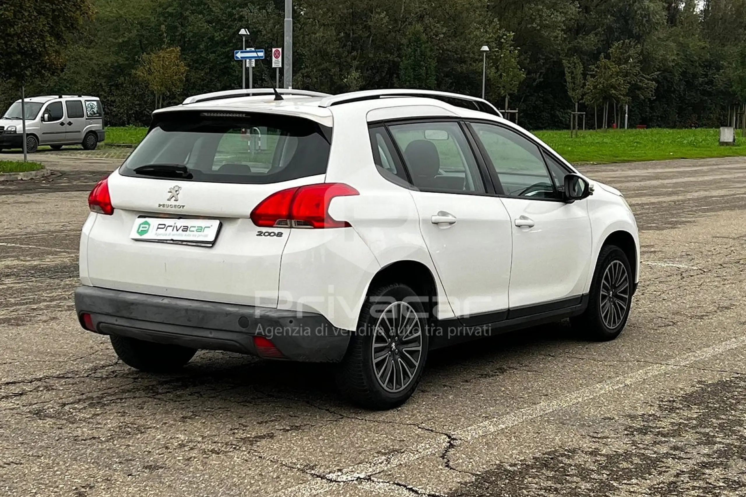 Peugeot - 2008