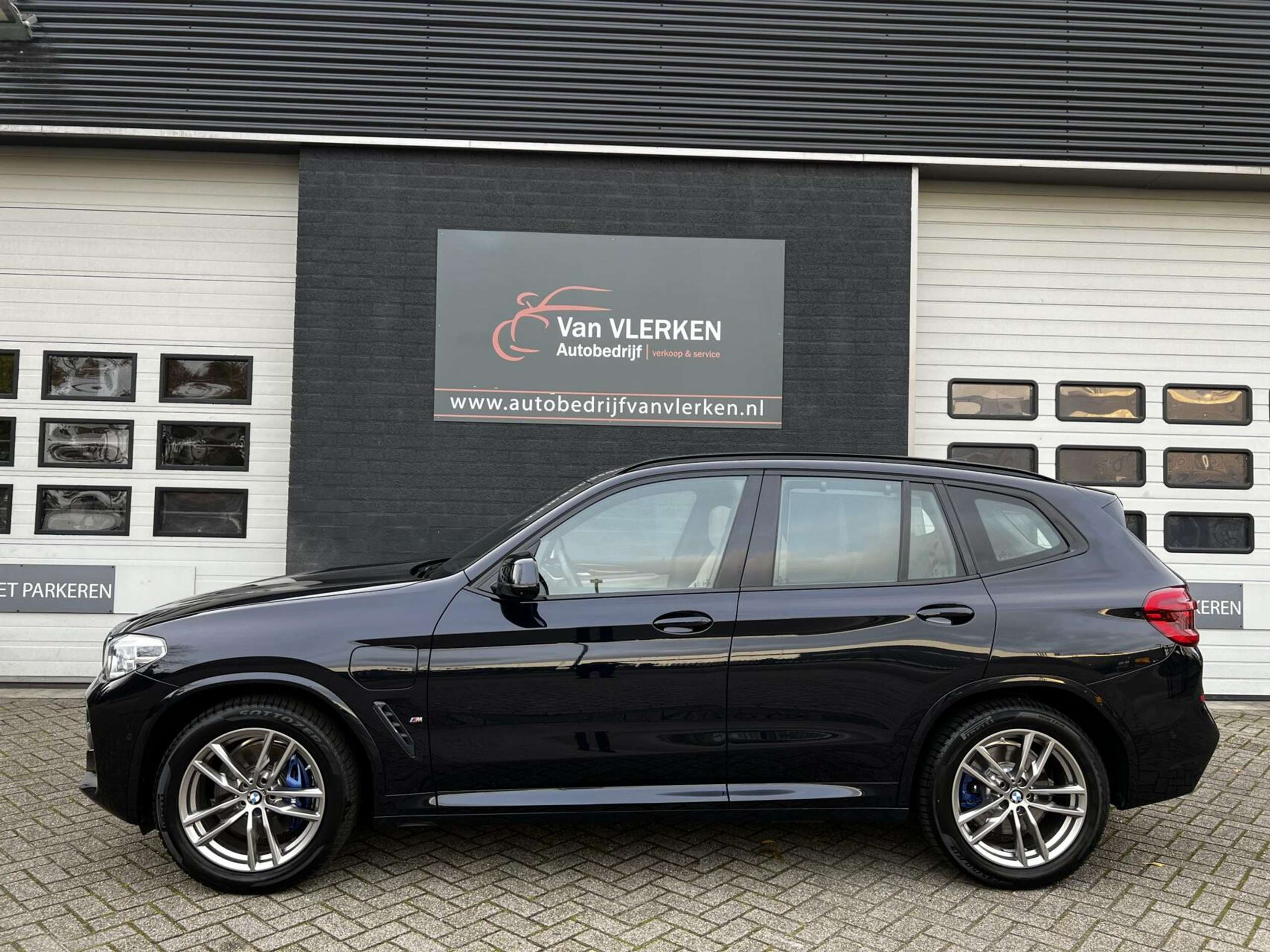 BMW - X3