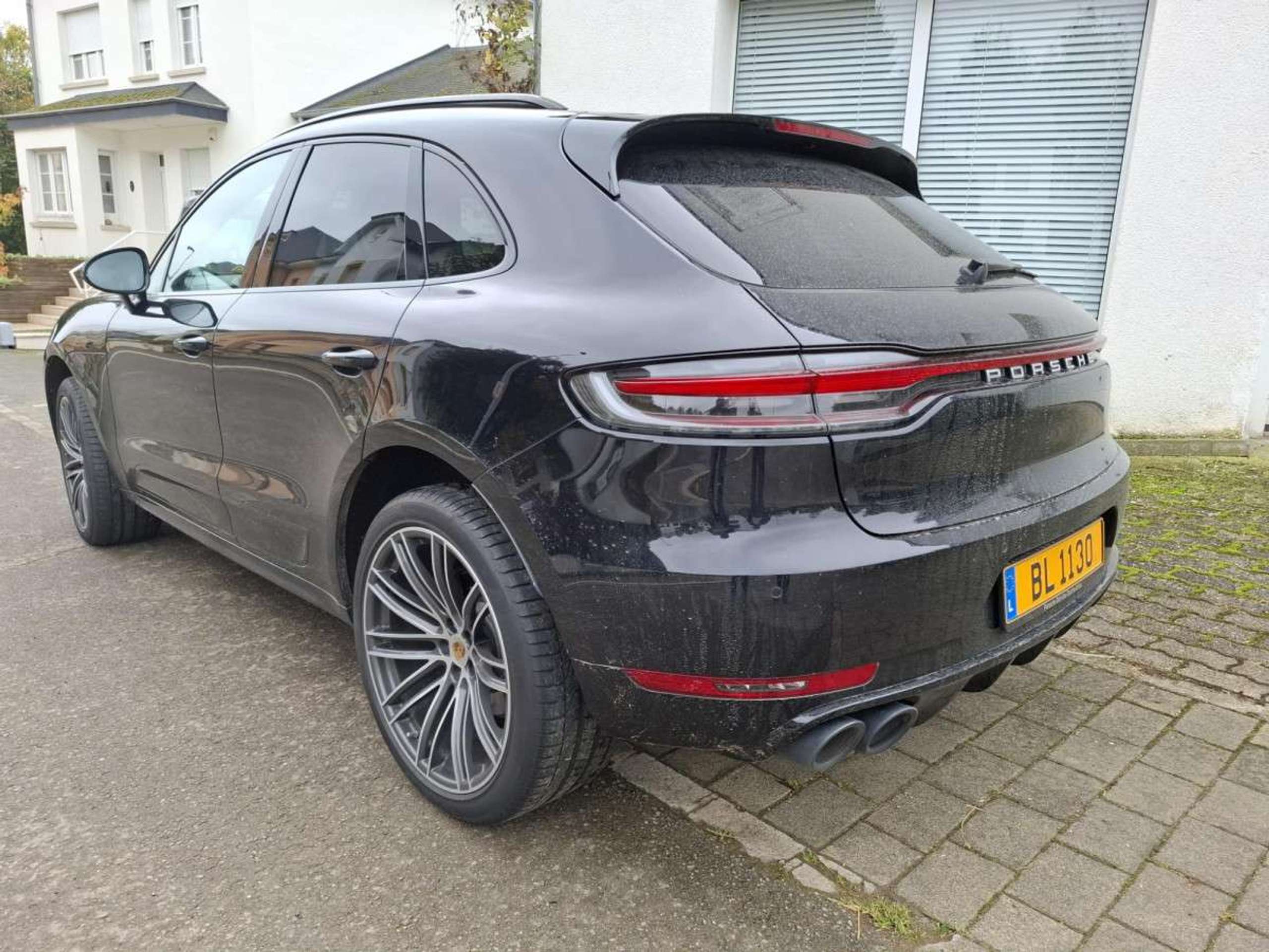 Porsche - Macan