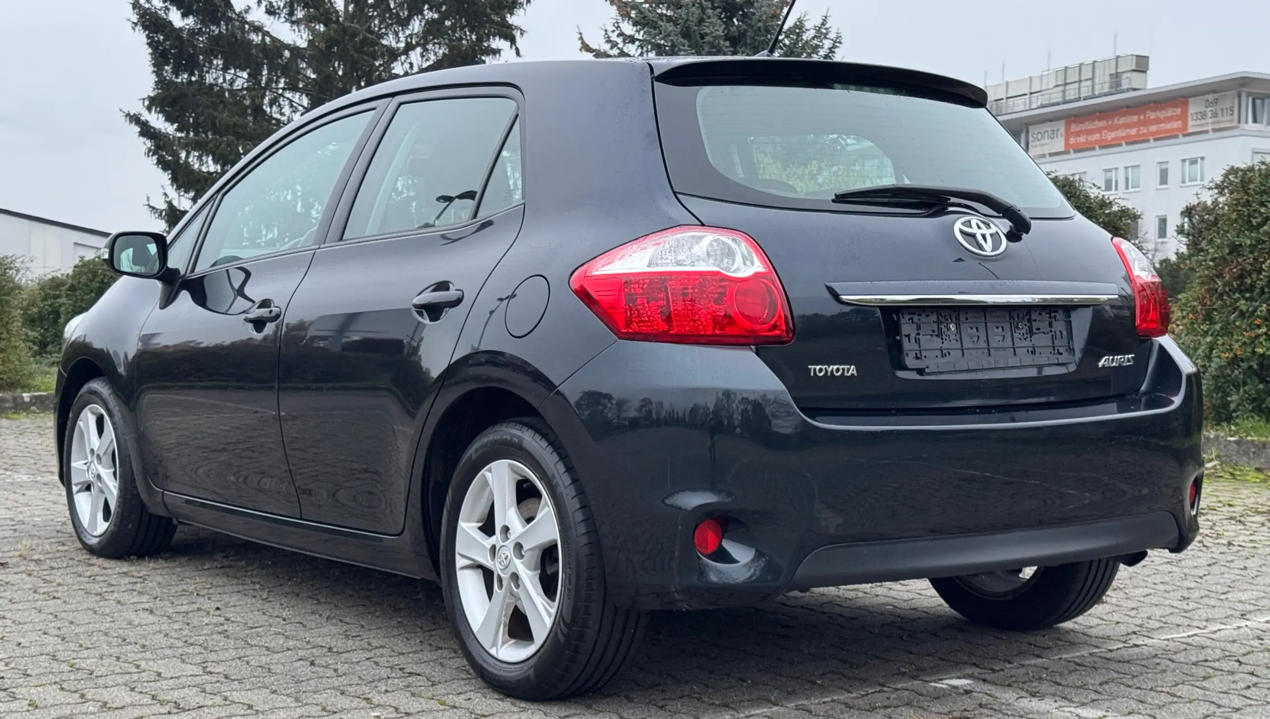 Toyota - Auris