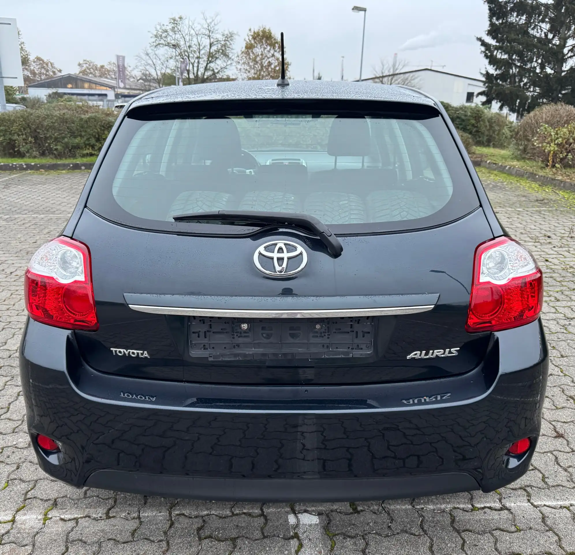 Toyota - Auris