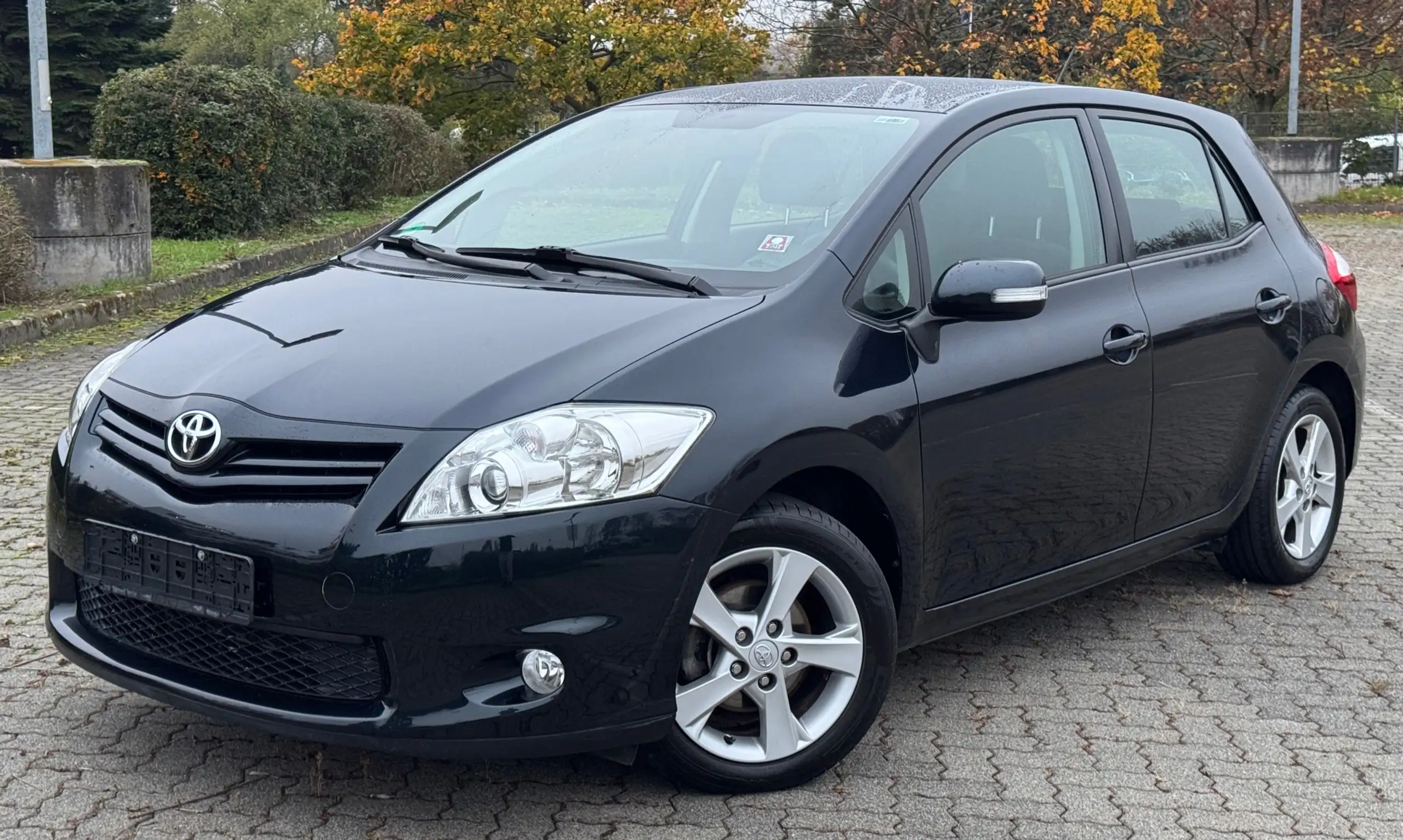 Toyota - Auris