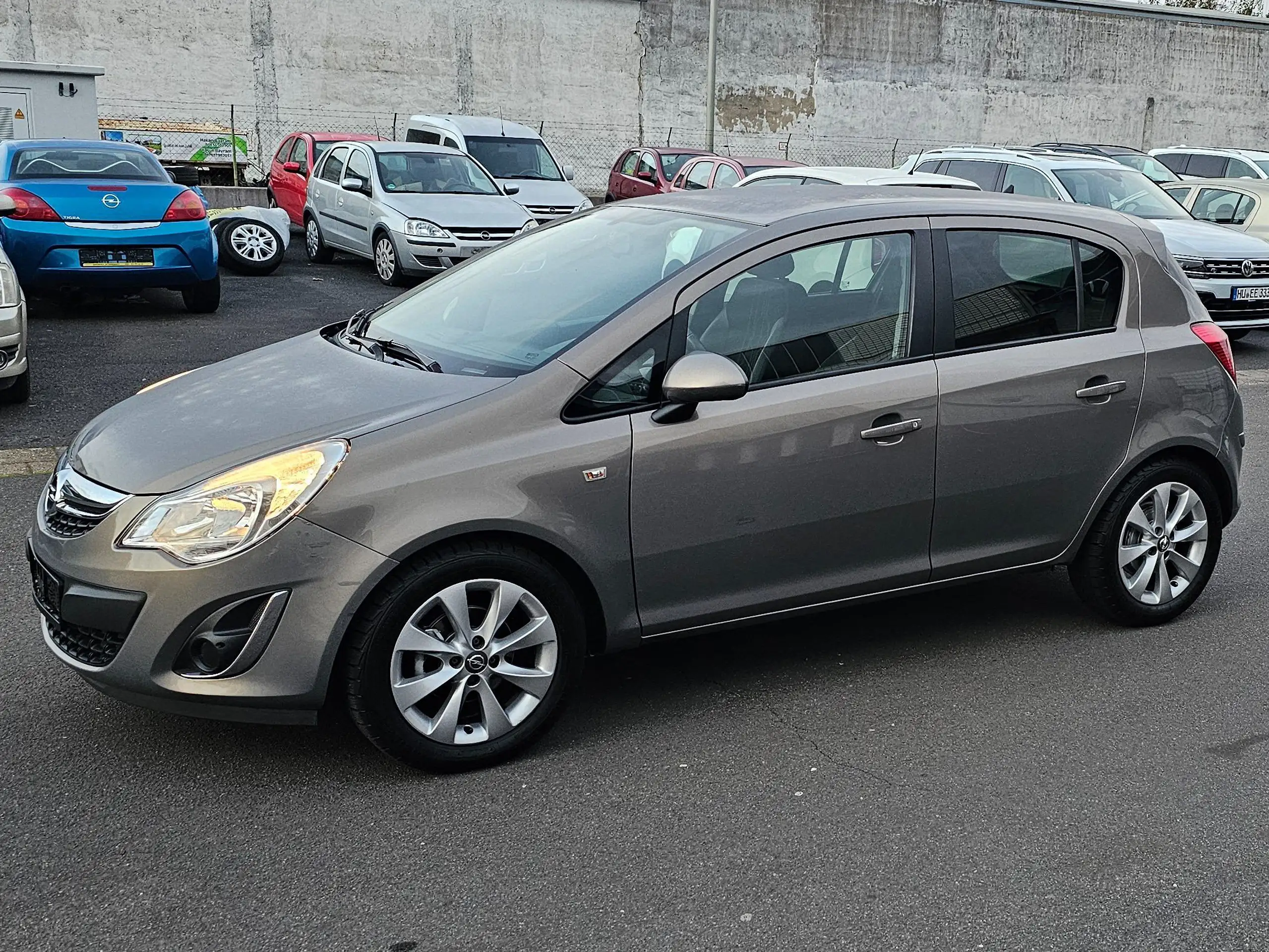 Opel - Corsa