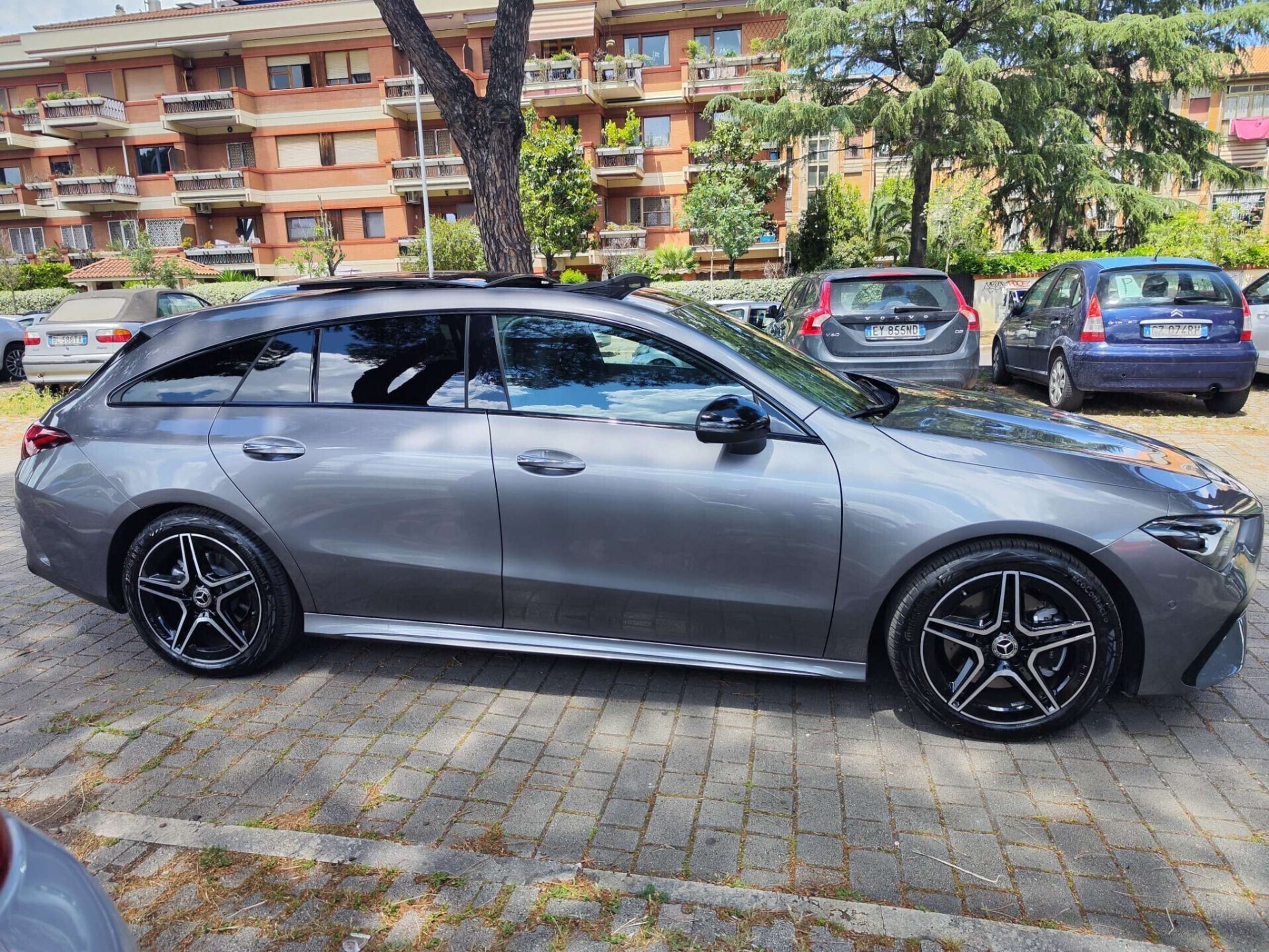 Mercedes-Benz - CLA 220