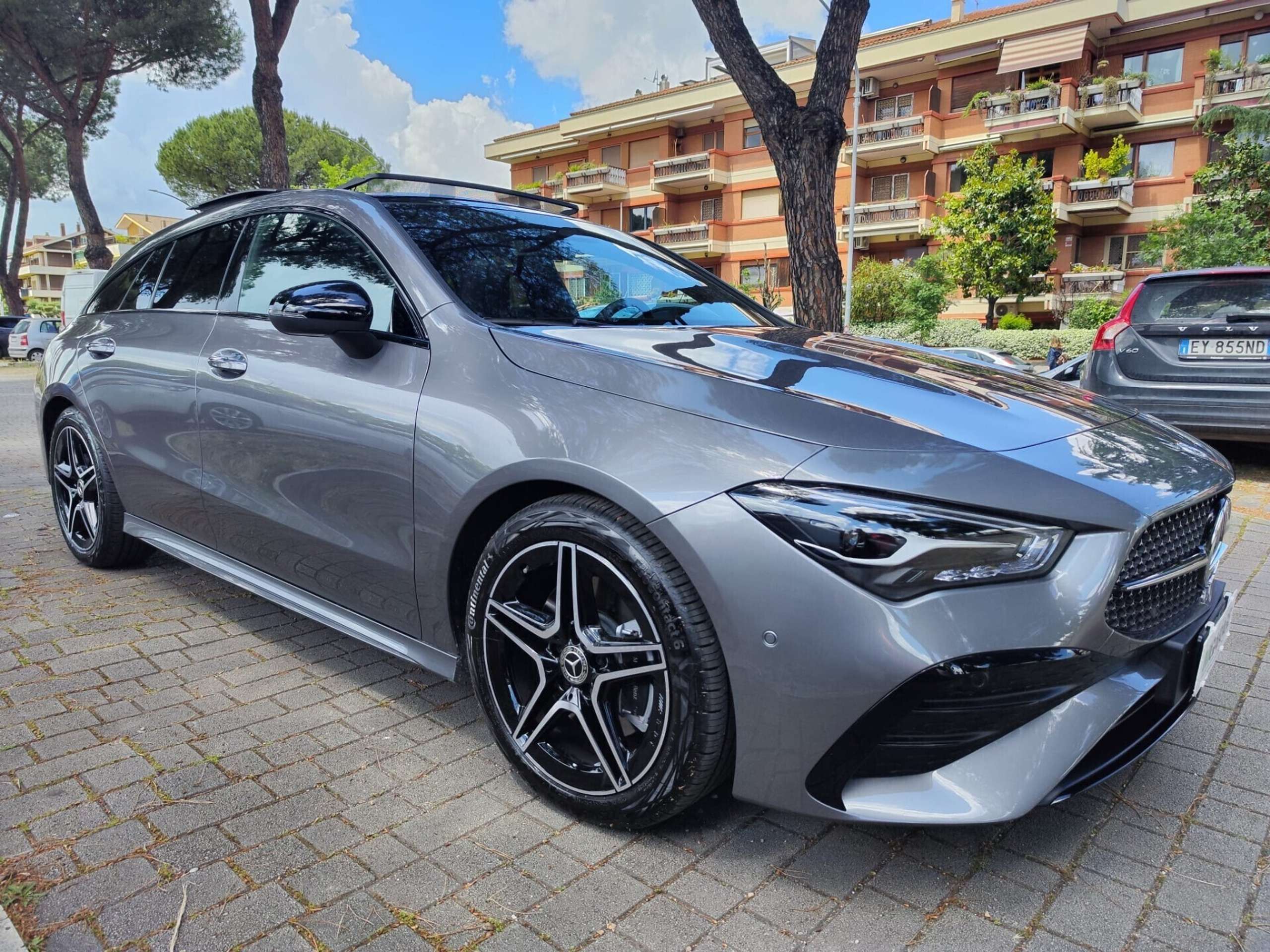 Mercedes-Benz - CLA 220