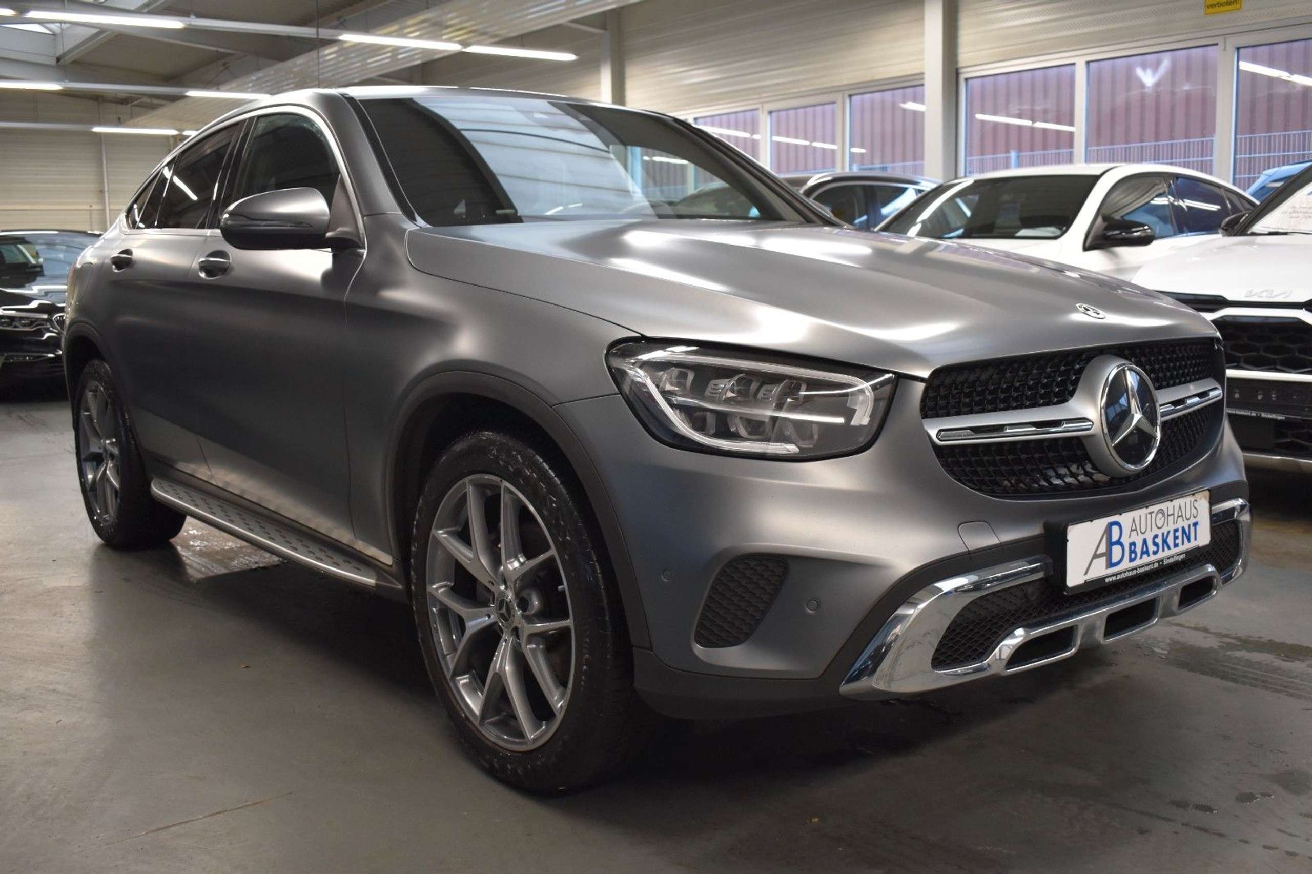 Mercedes-Benz - GLC 300