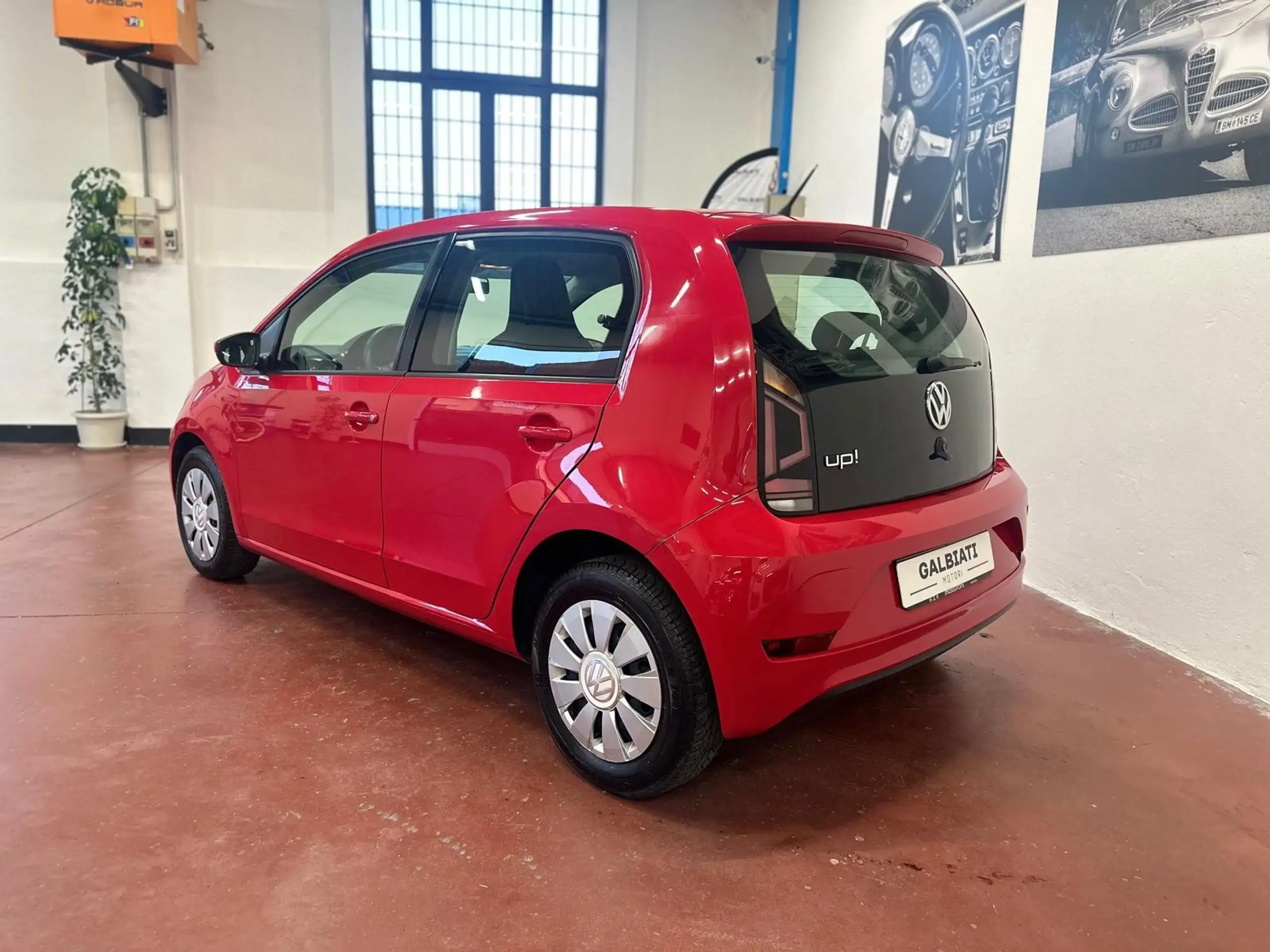 Volkswagen - up!