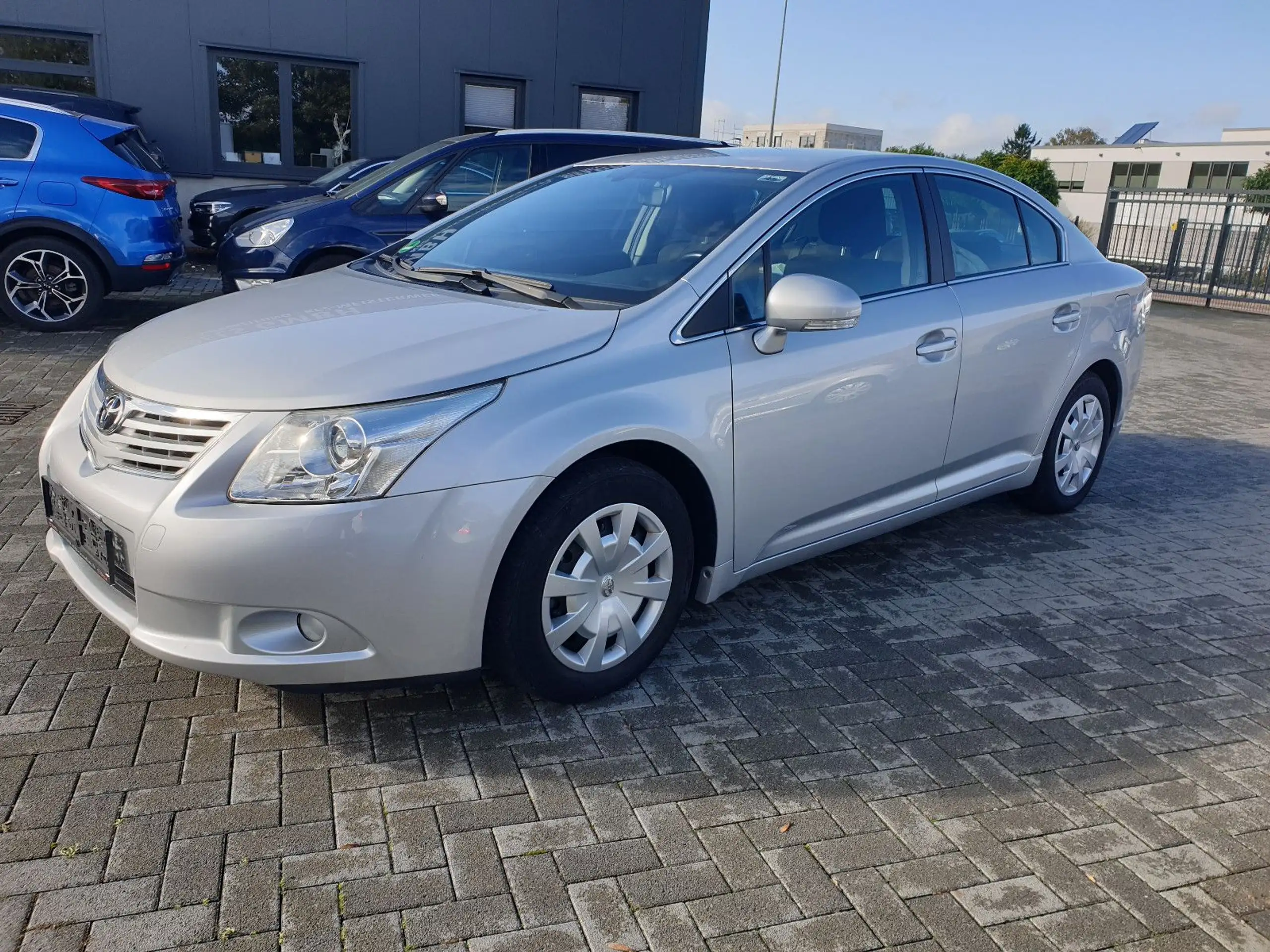 Toyota - Avensis