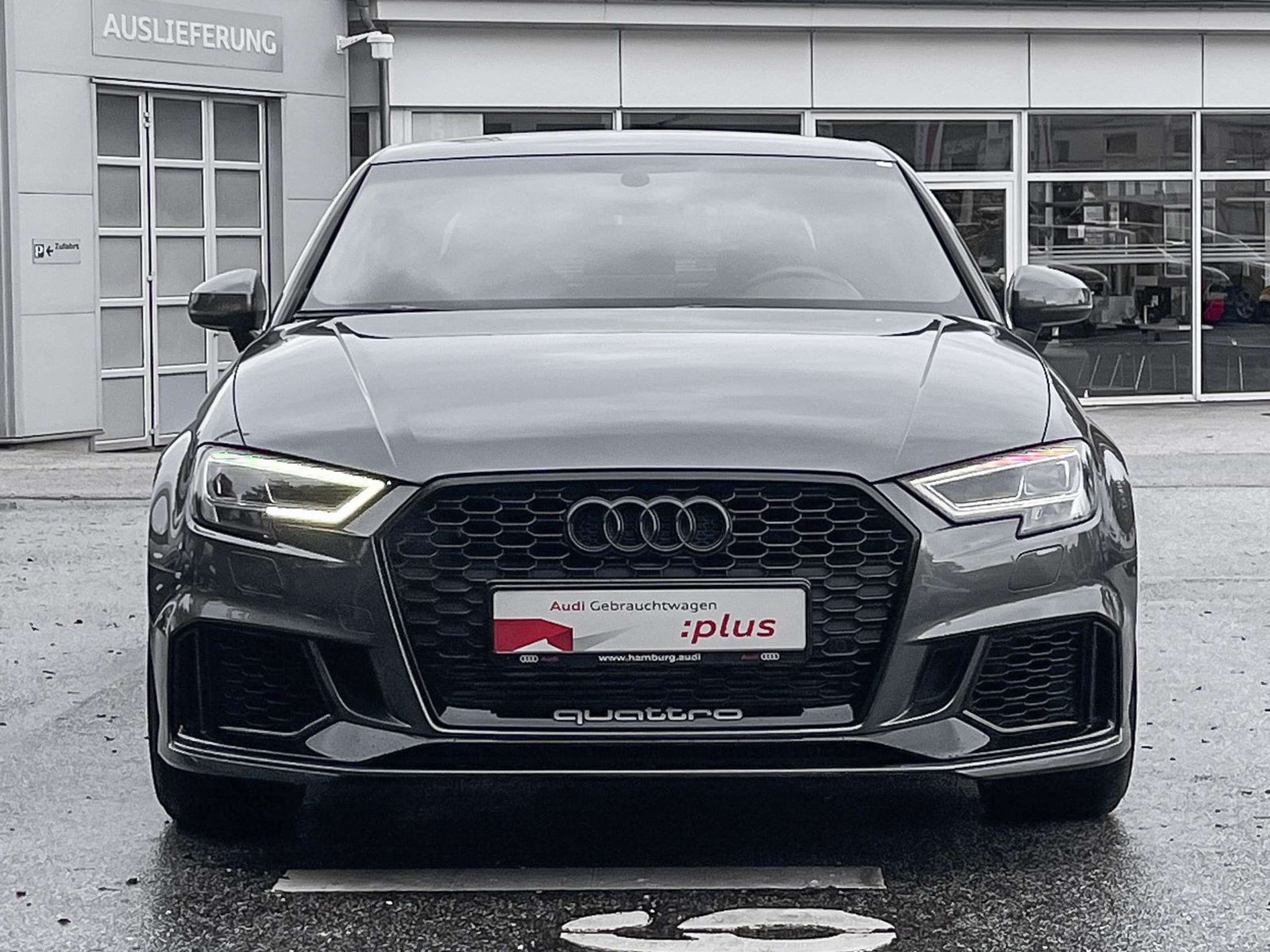 Audi - RS3