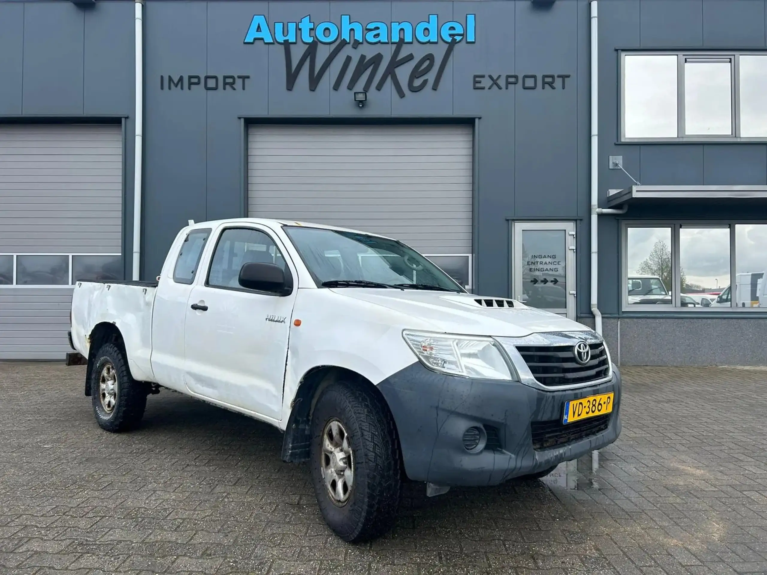 Toyota - Hilux