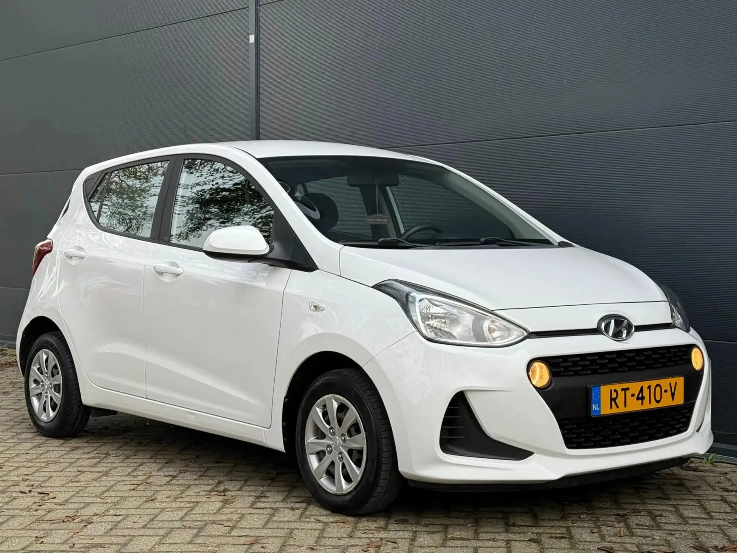 Hyundai - i10