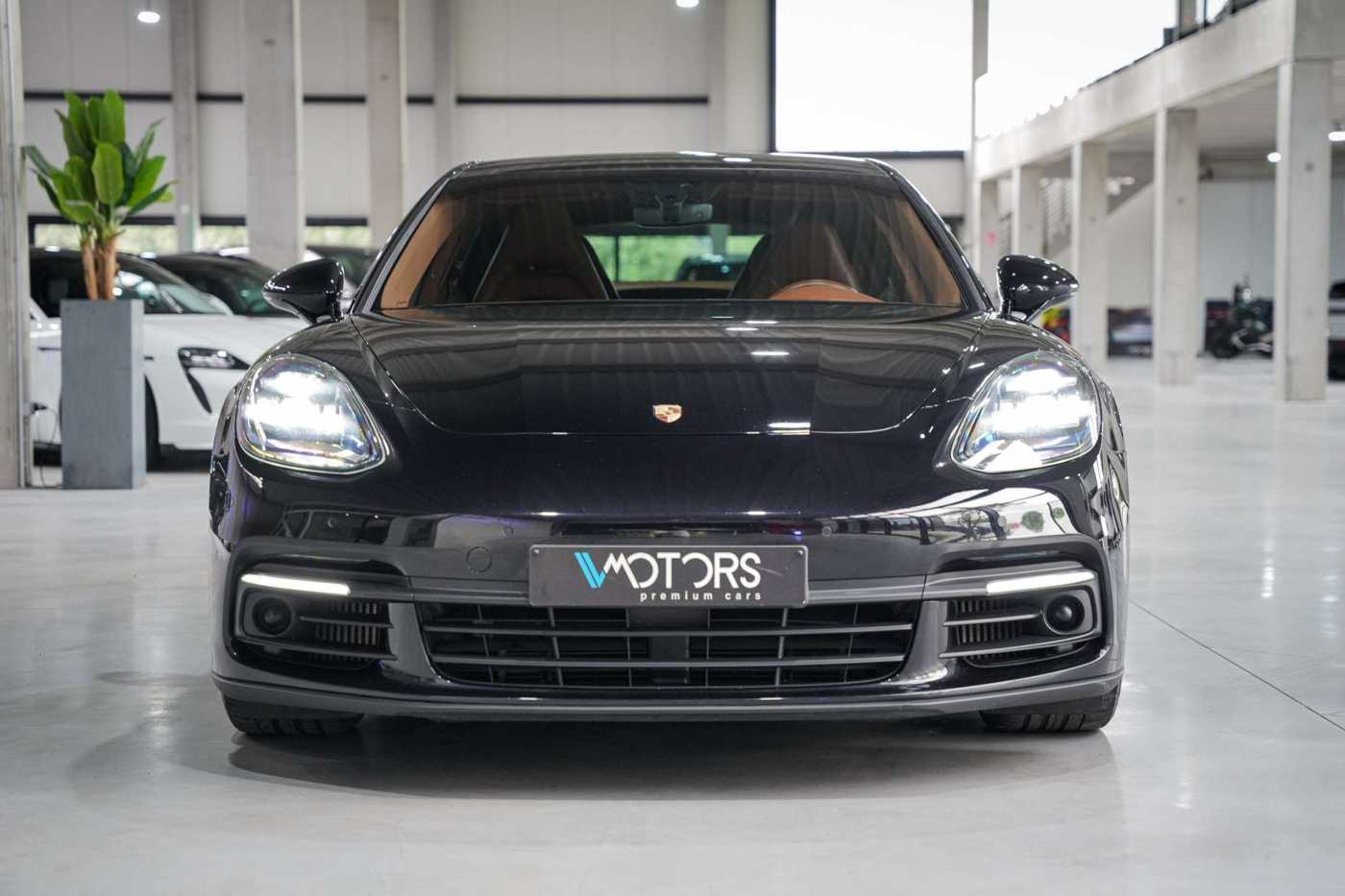 Porsche - Panamera