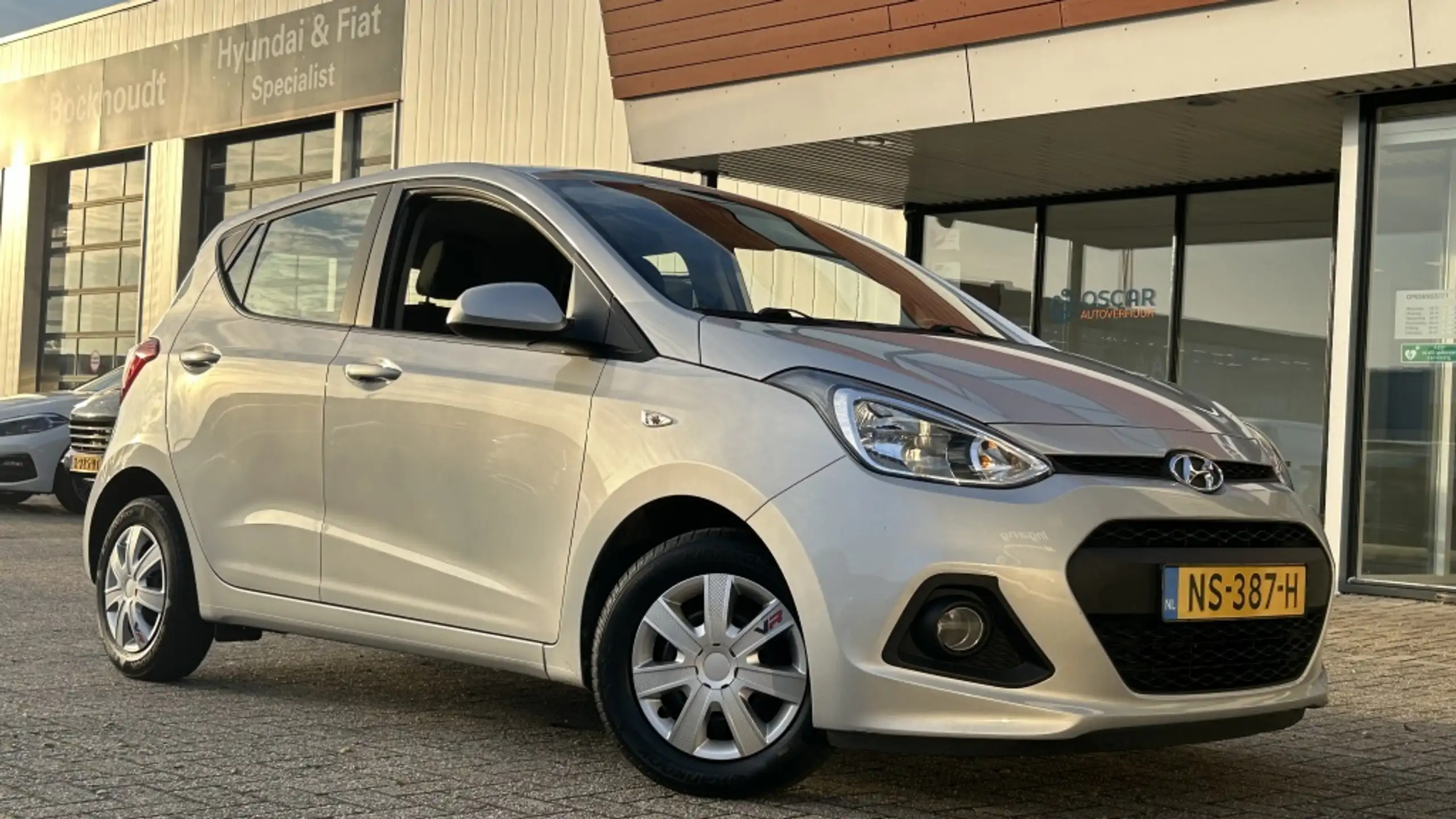 Hyundai - i10