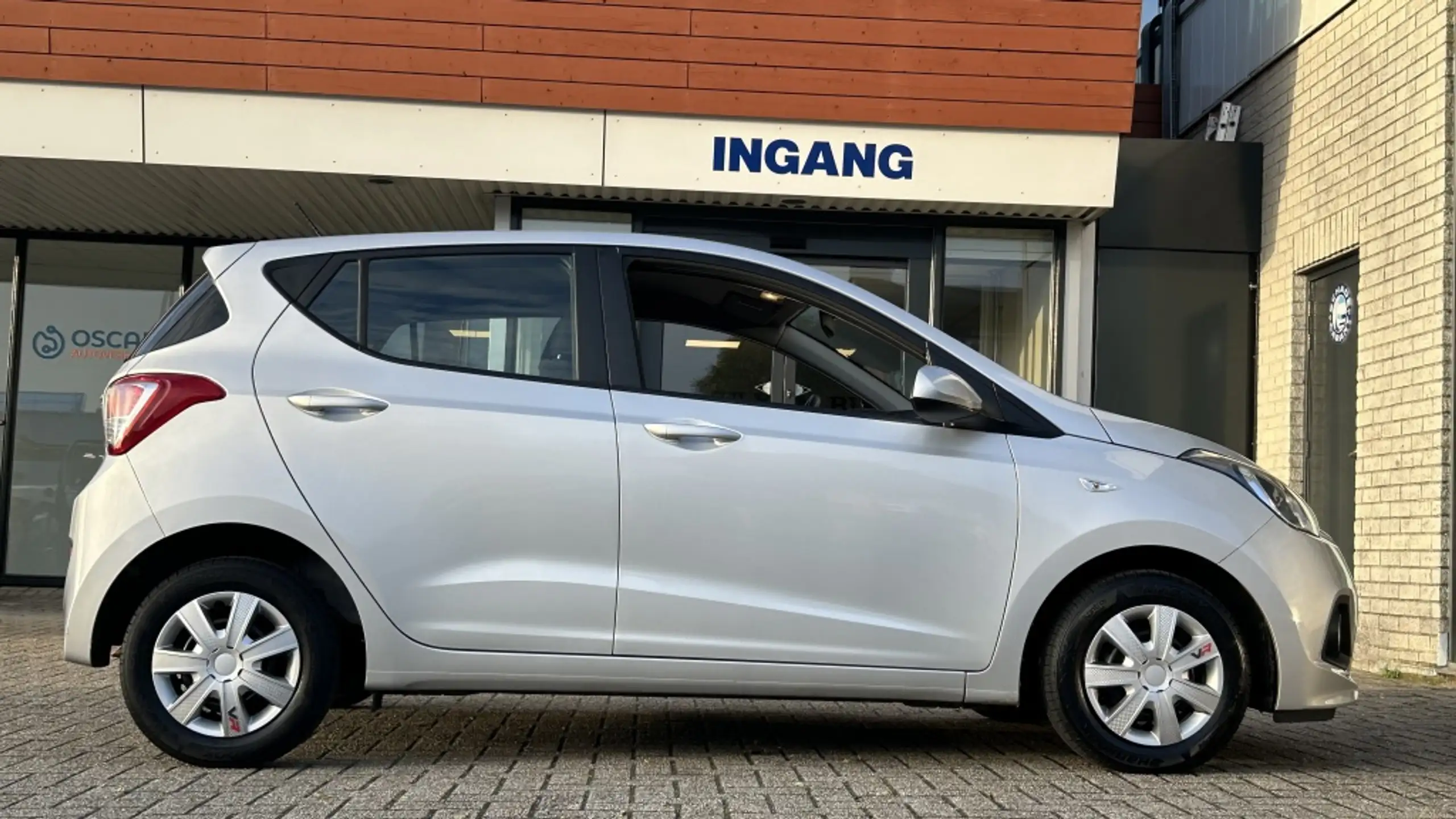 Hyundai - i10