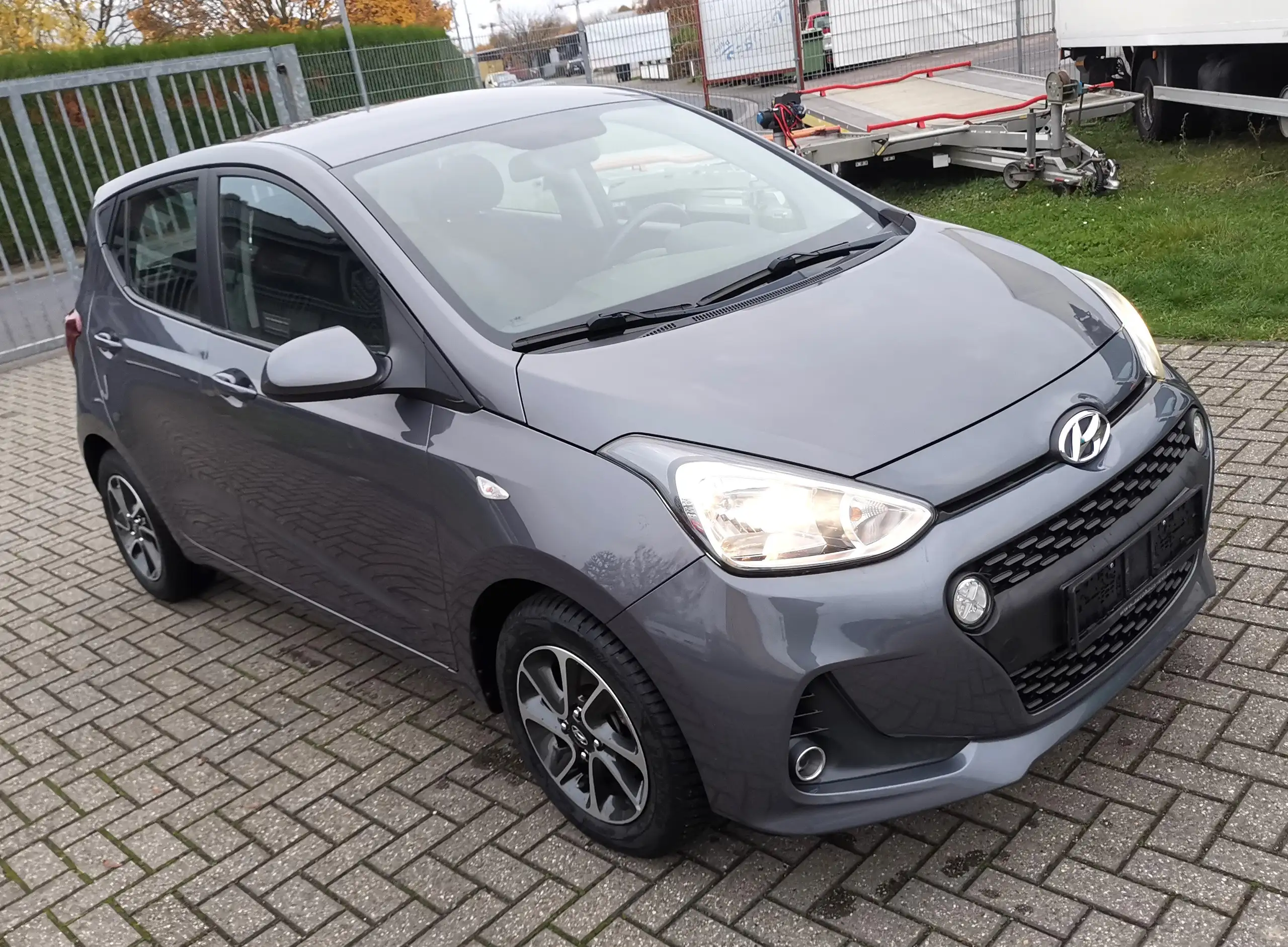 Hyundai - i10