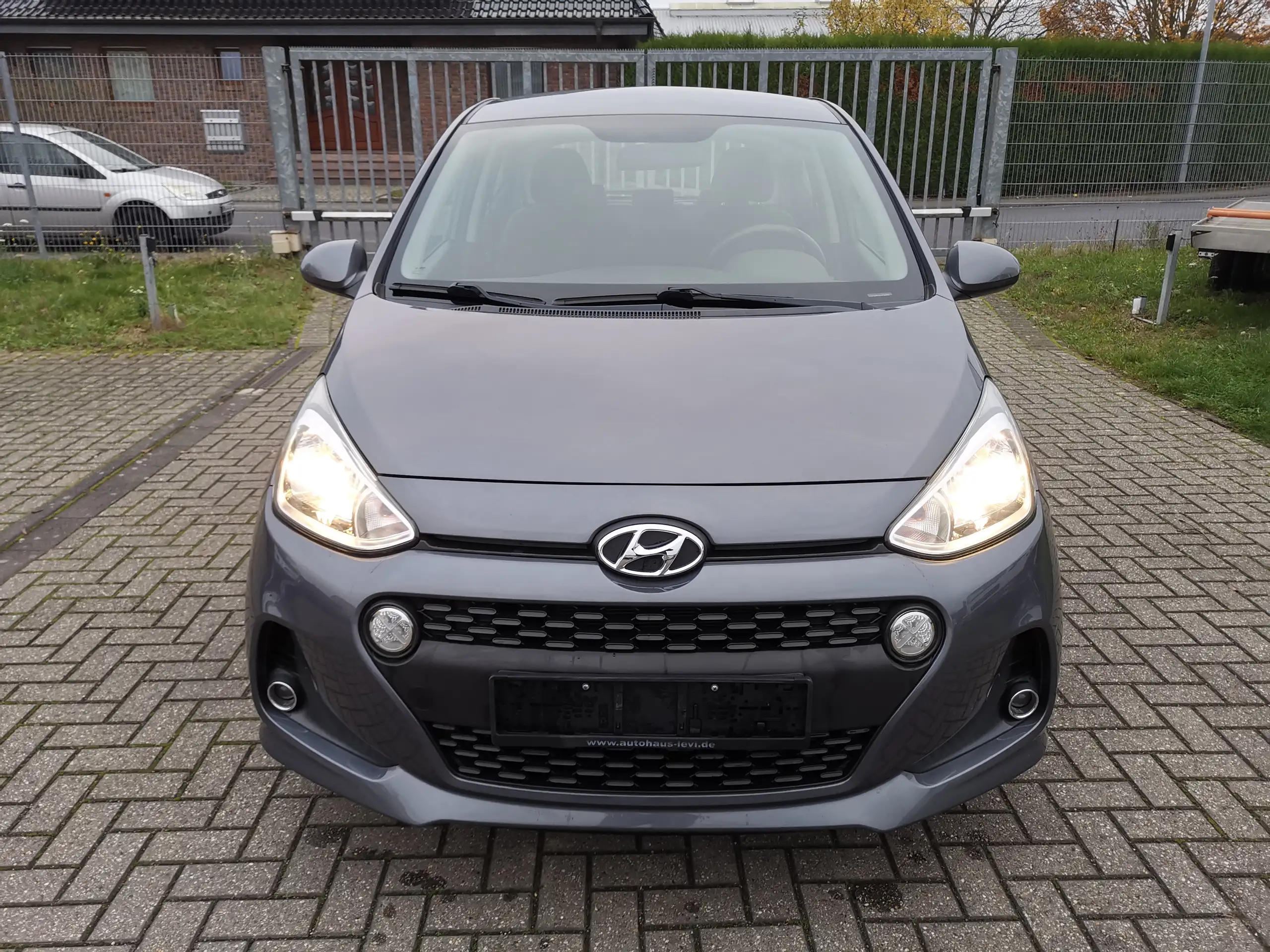 Hyundai - i10