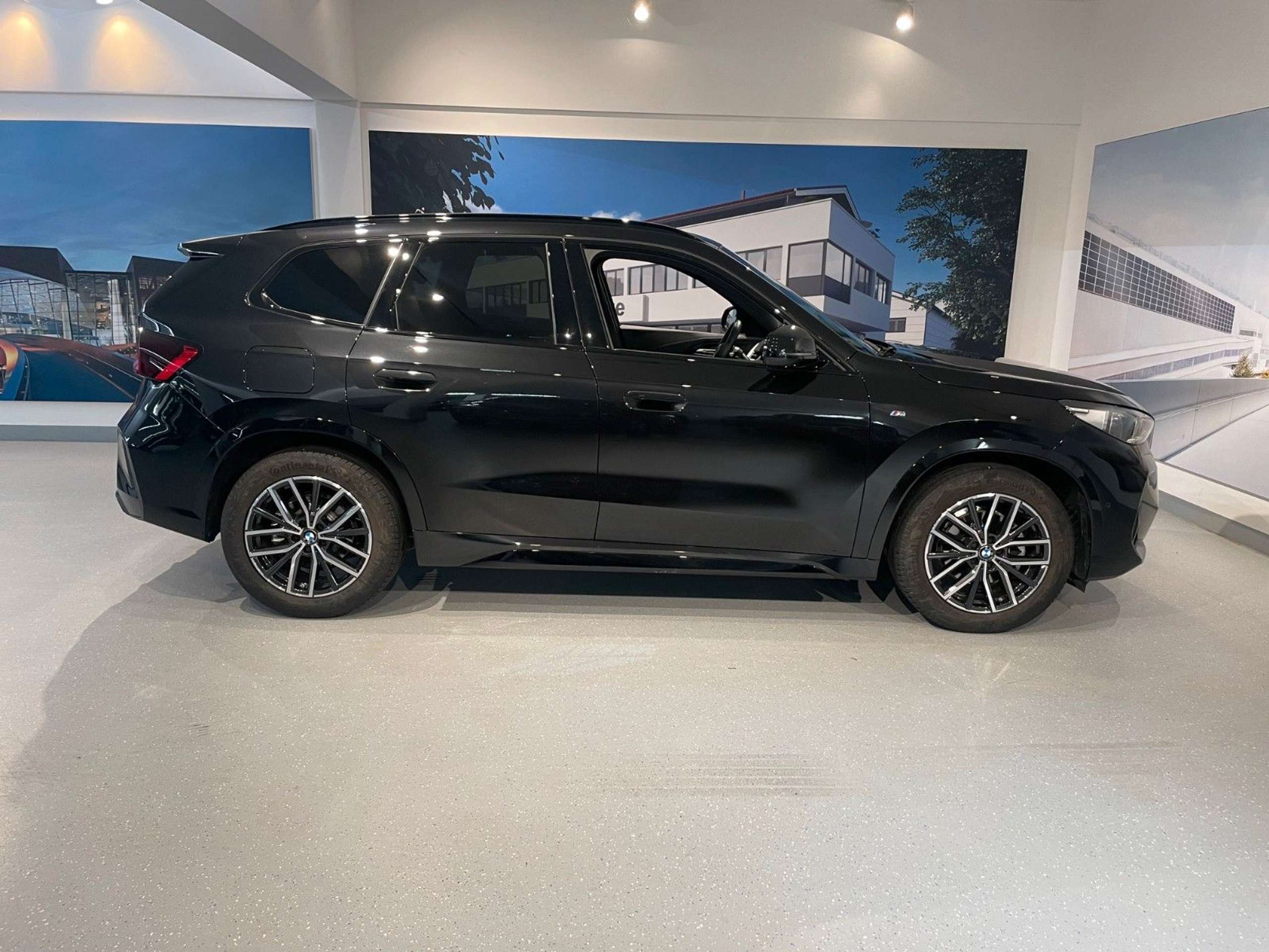 BMW - X1