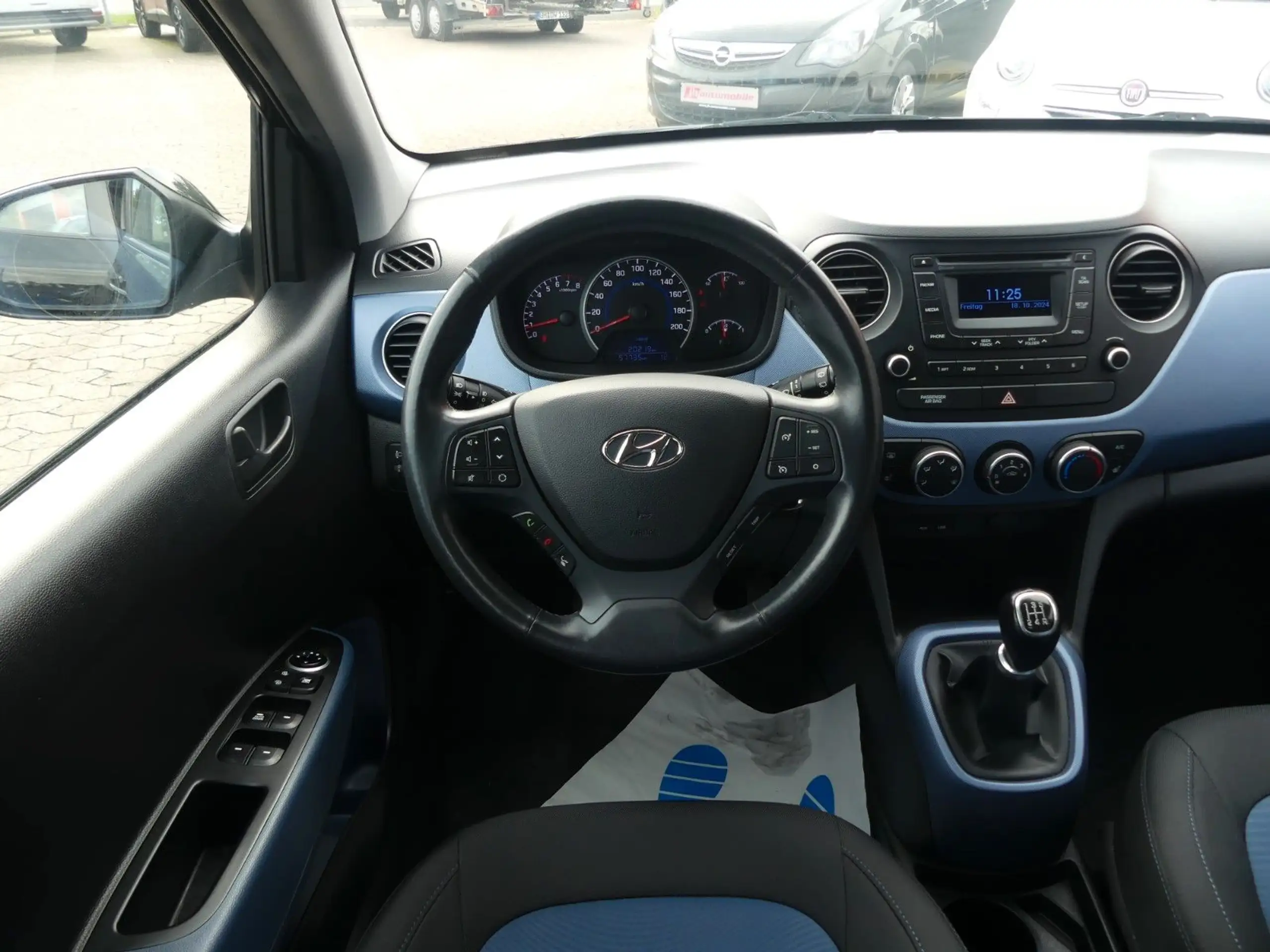 Hyundai - i10