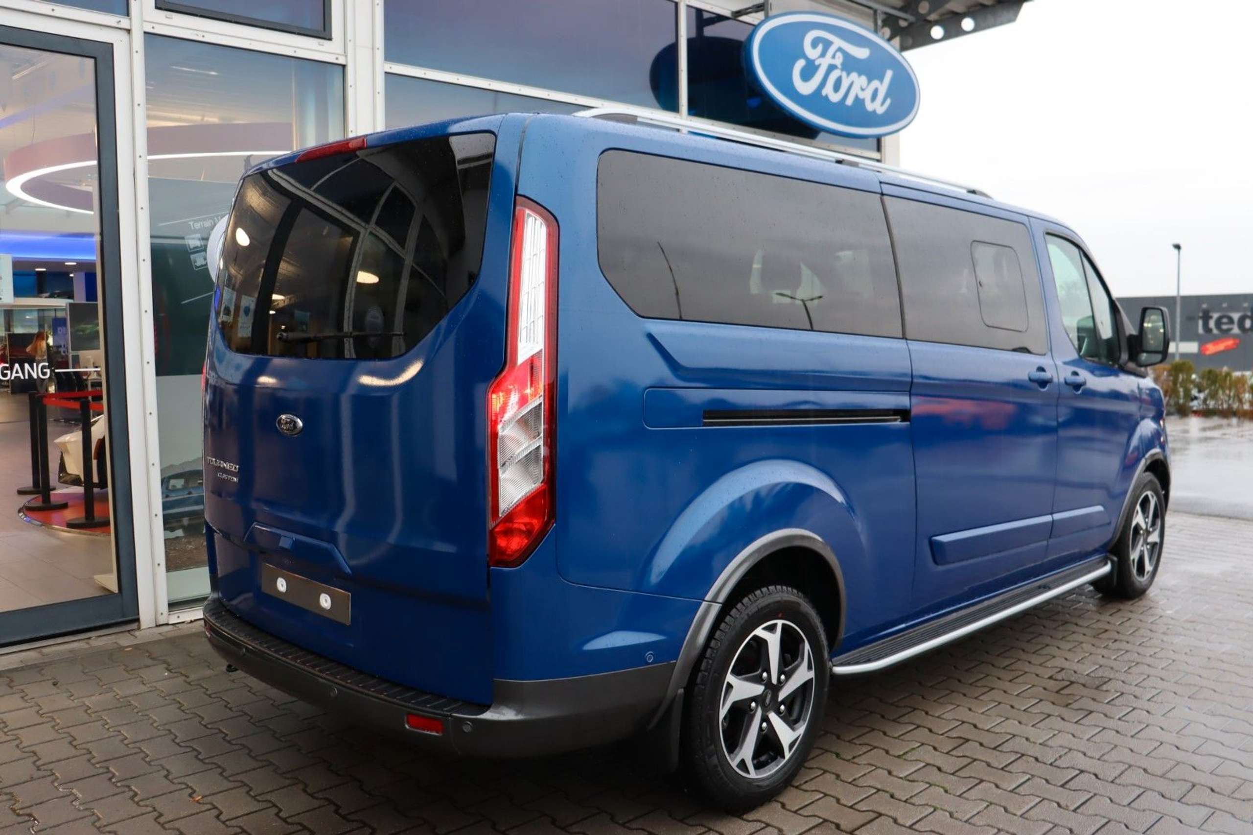 Ford - Tourneo Custom