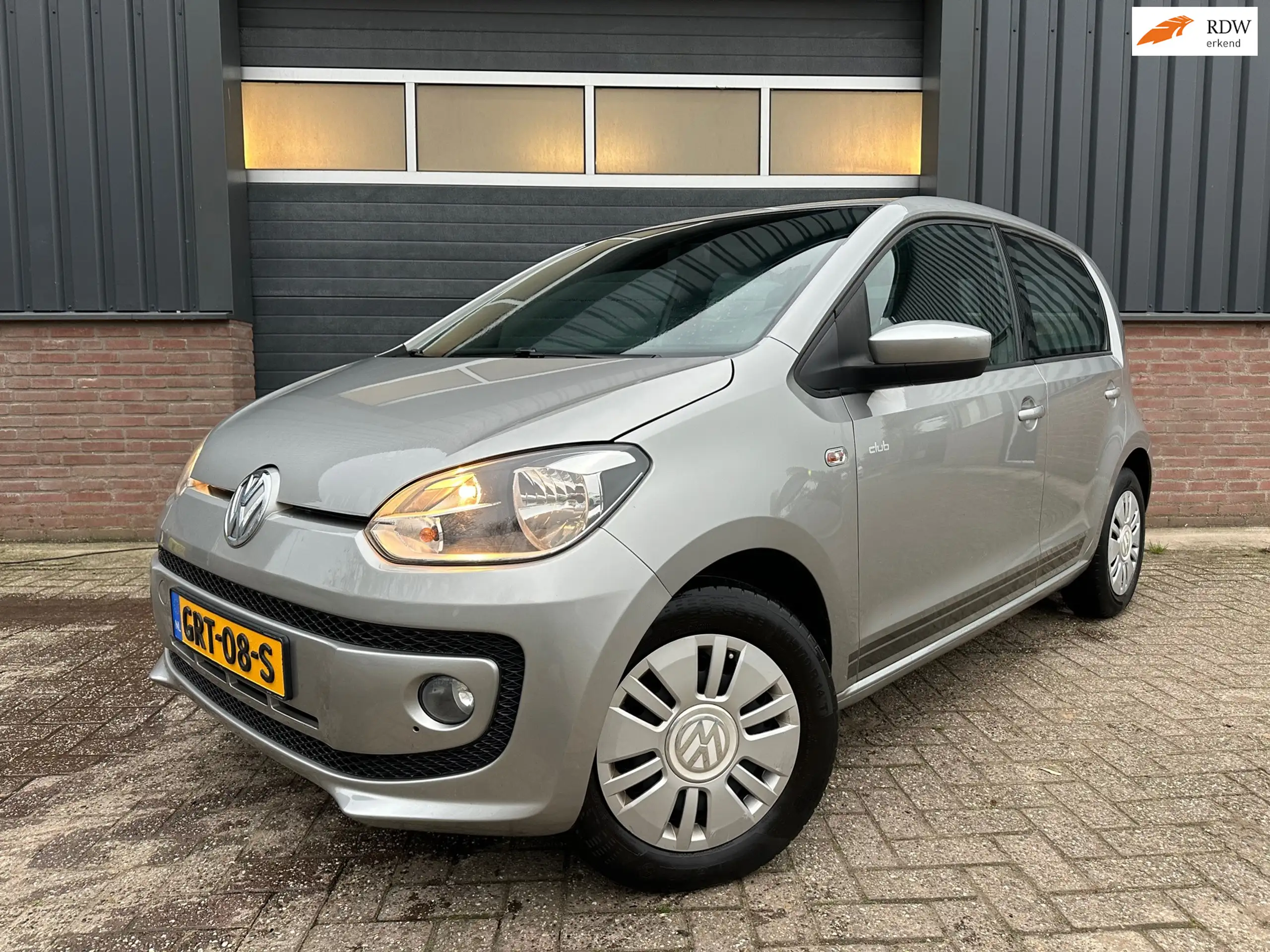 Volkswagen - up!