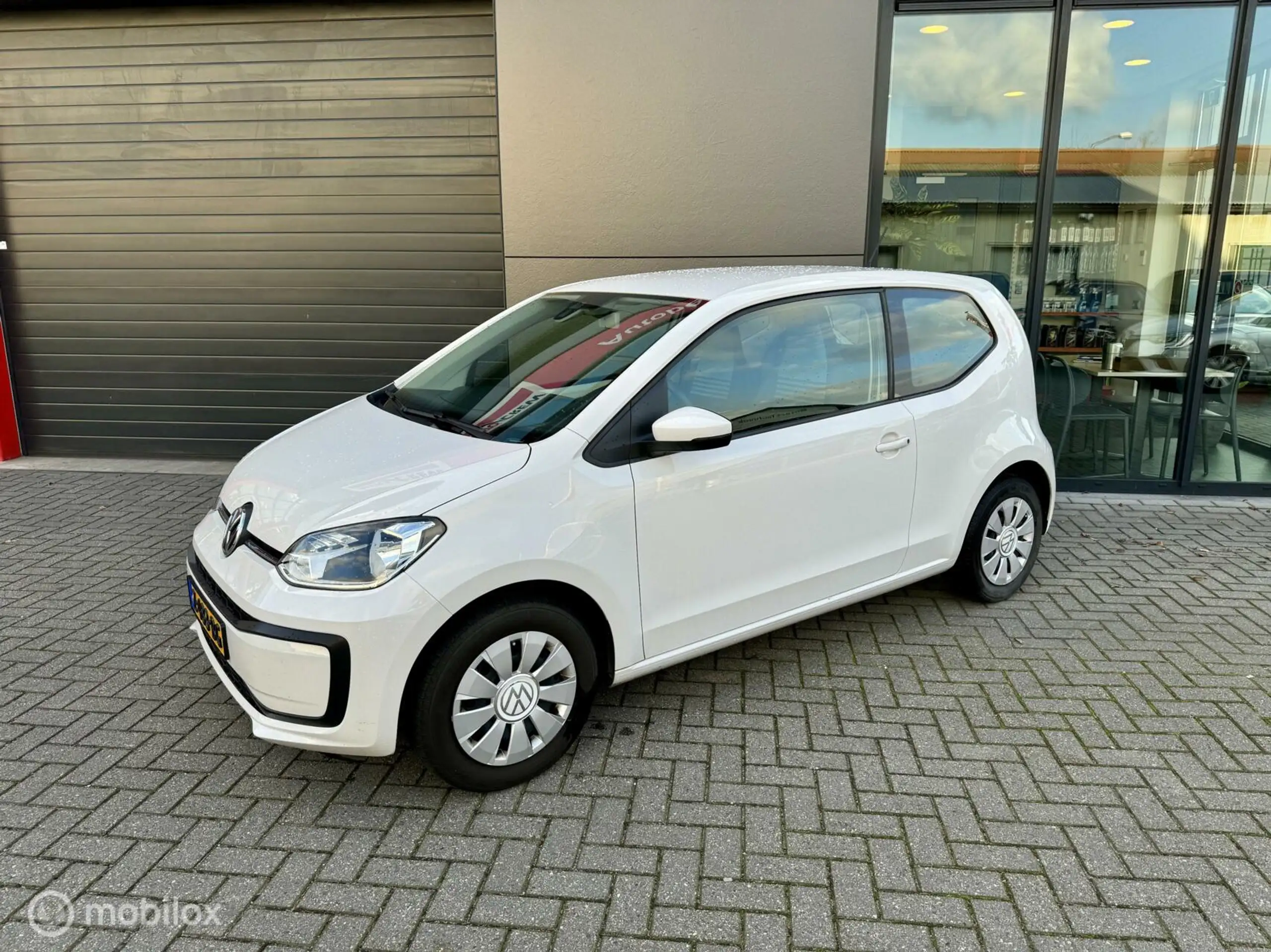 Volkswagen - up!