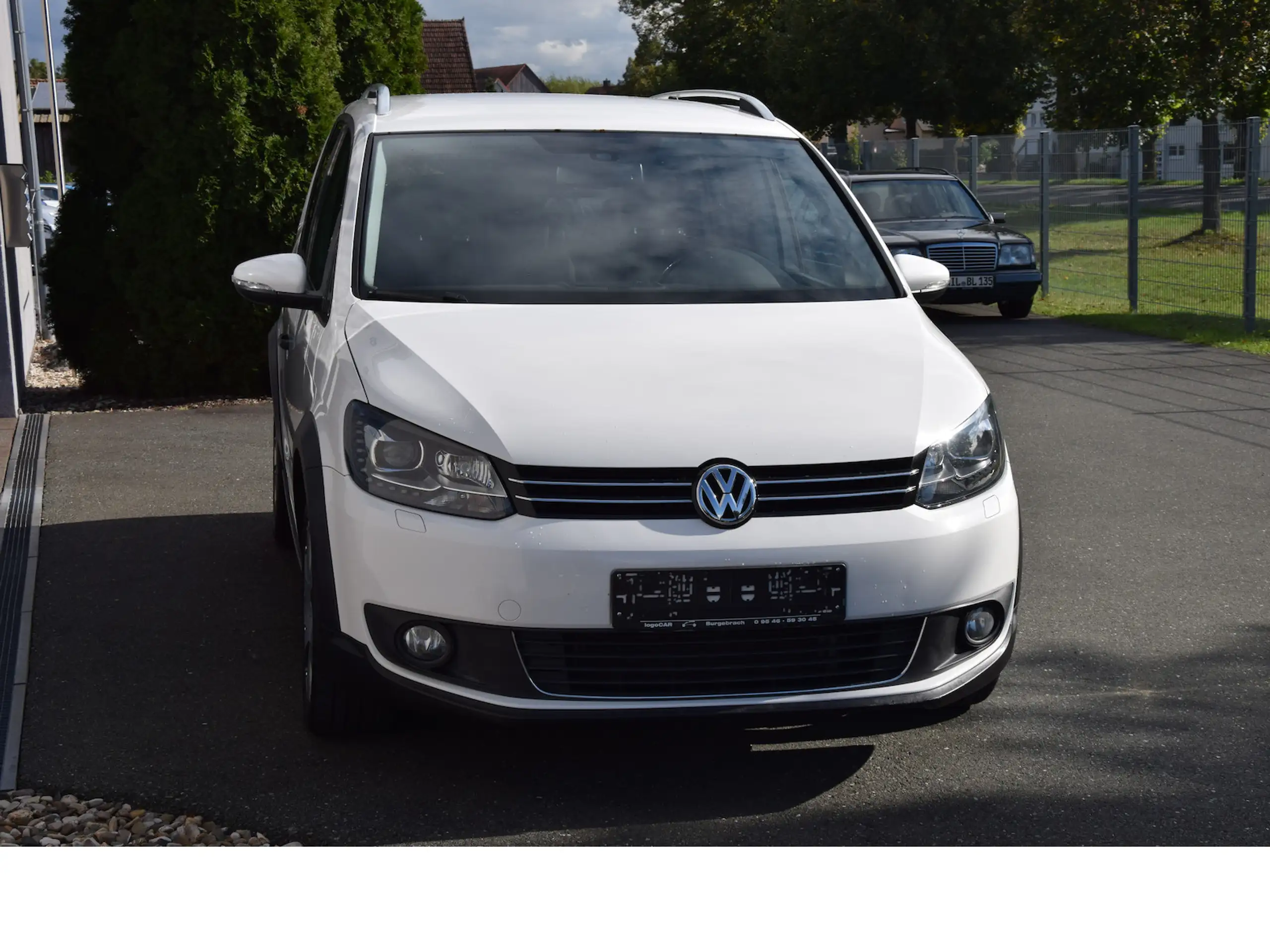 Volkswagen - Cross Touran