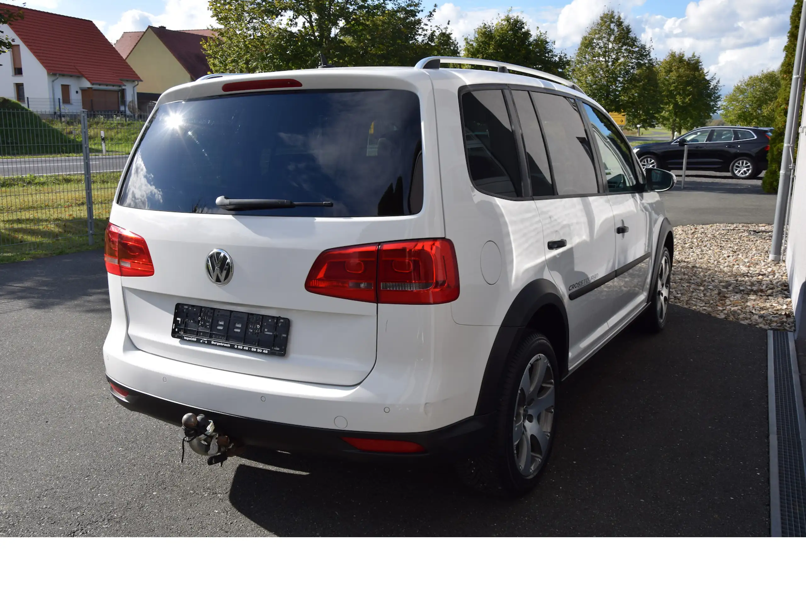 Volkswagen - Cross Touran