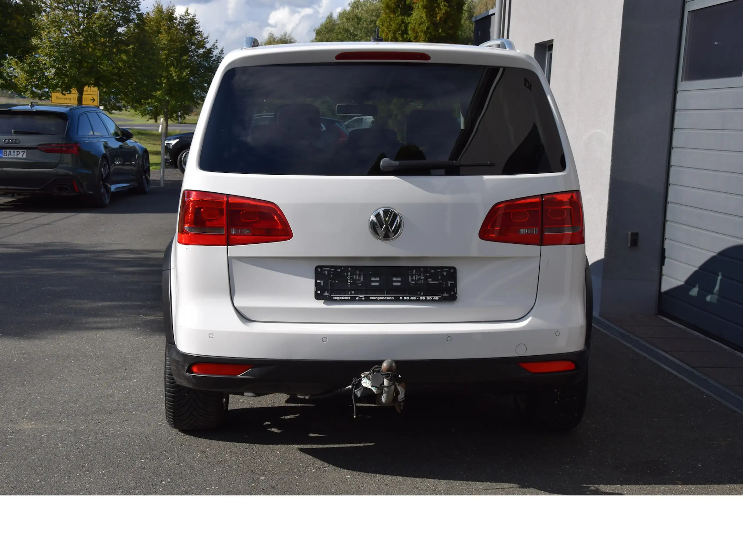 Volkswagen - Cross Touran