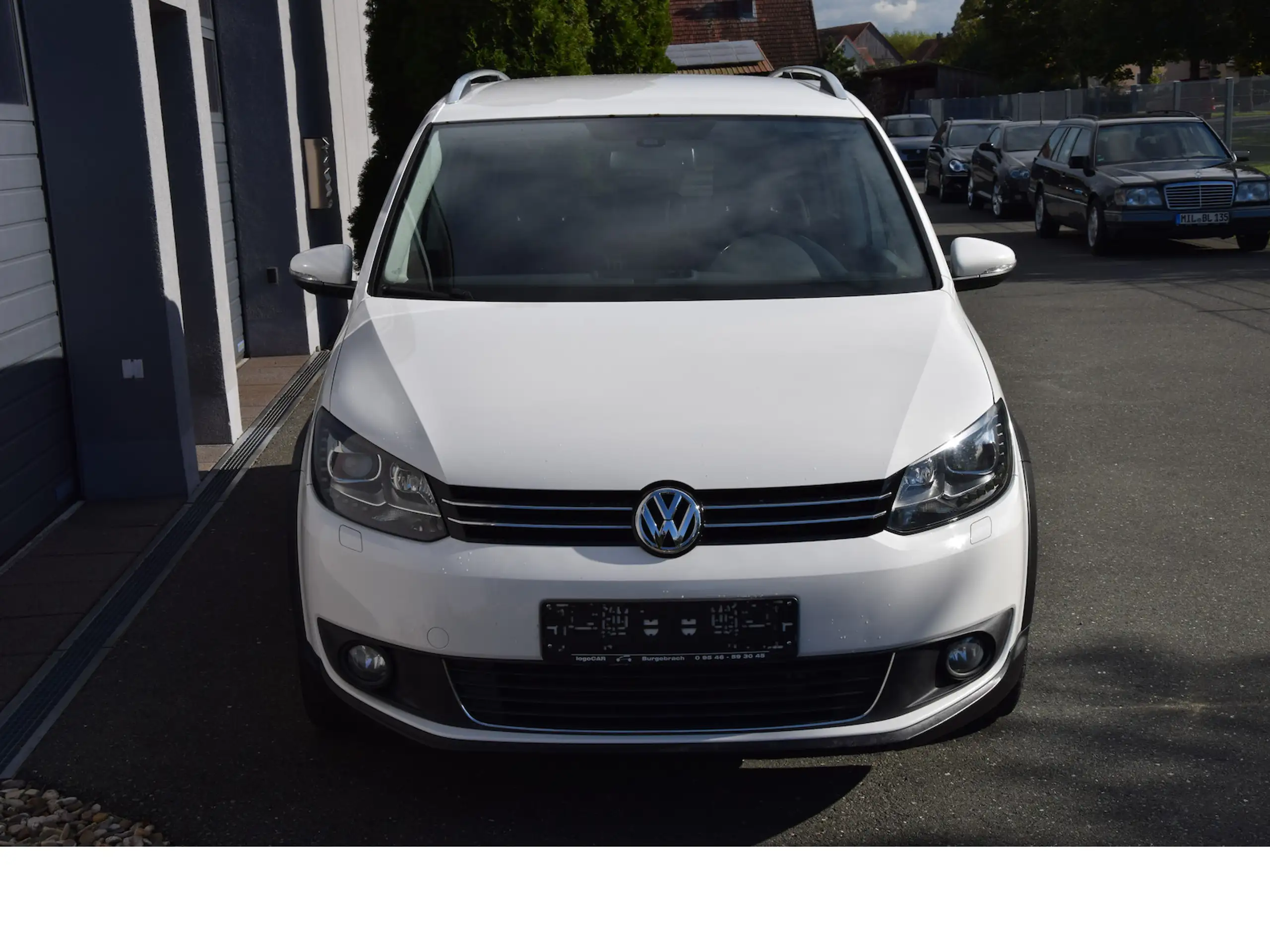 Volkswagen - Cross Touran