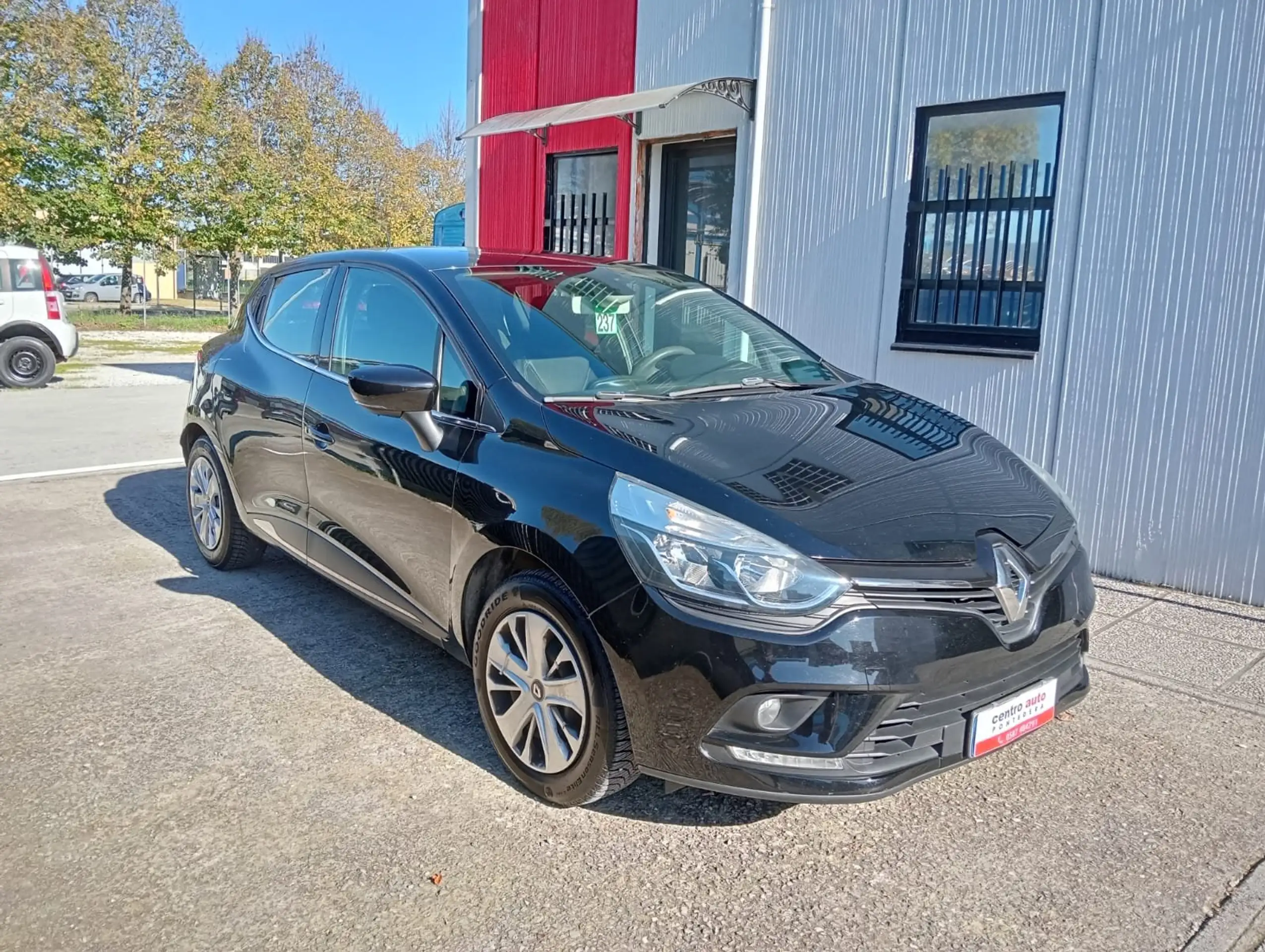 Renault - Clio