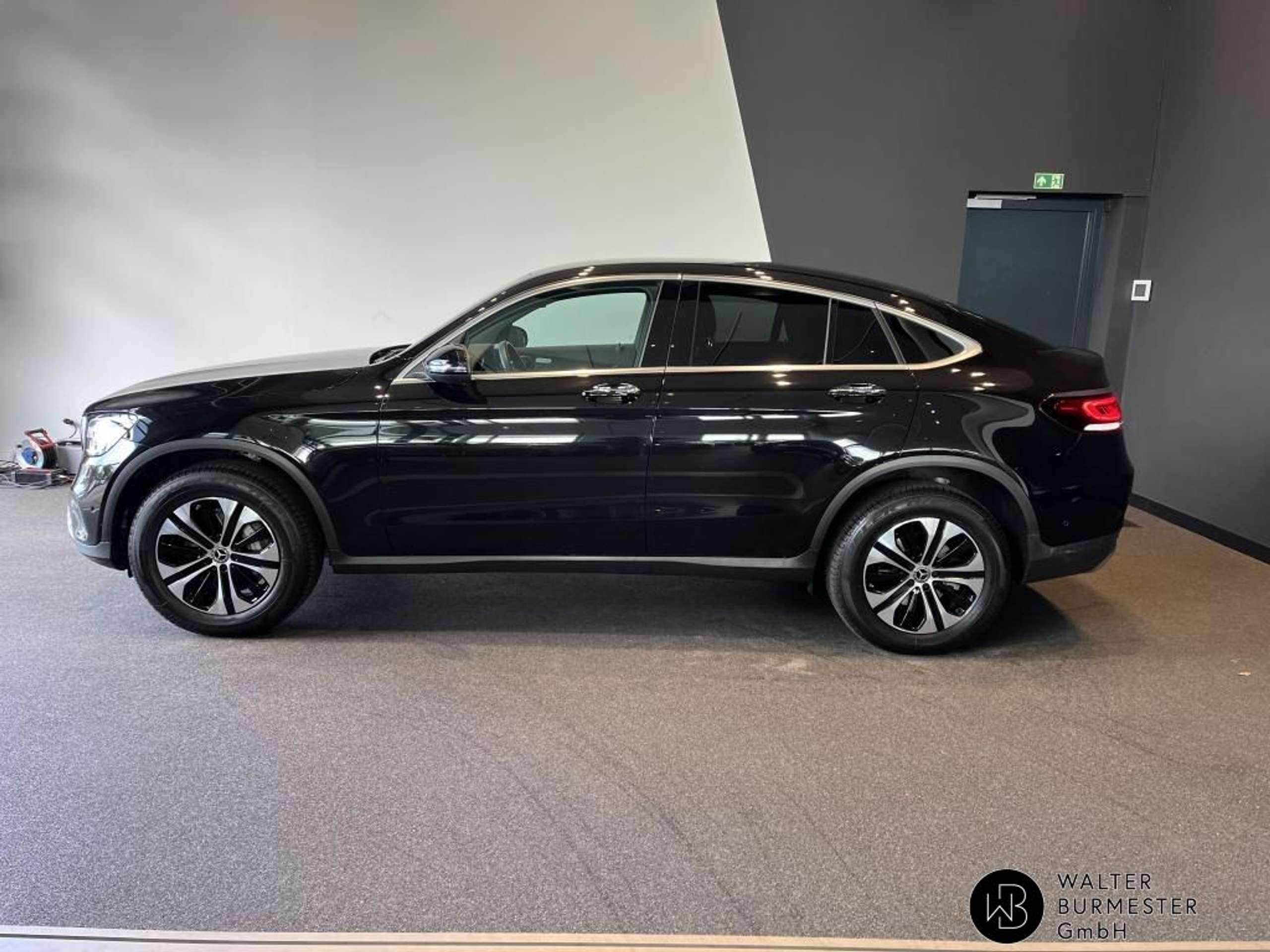 Mercedes-Benz - GLC 300